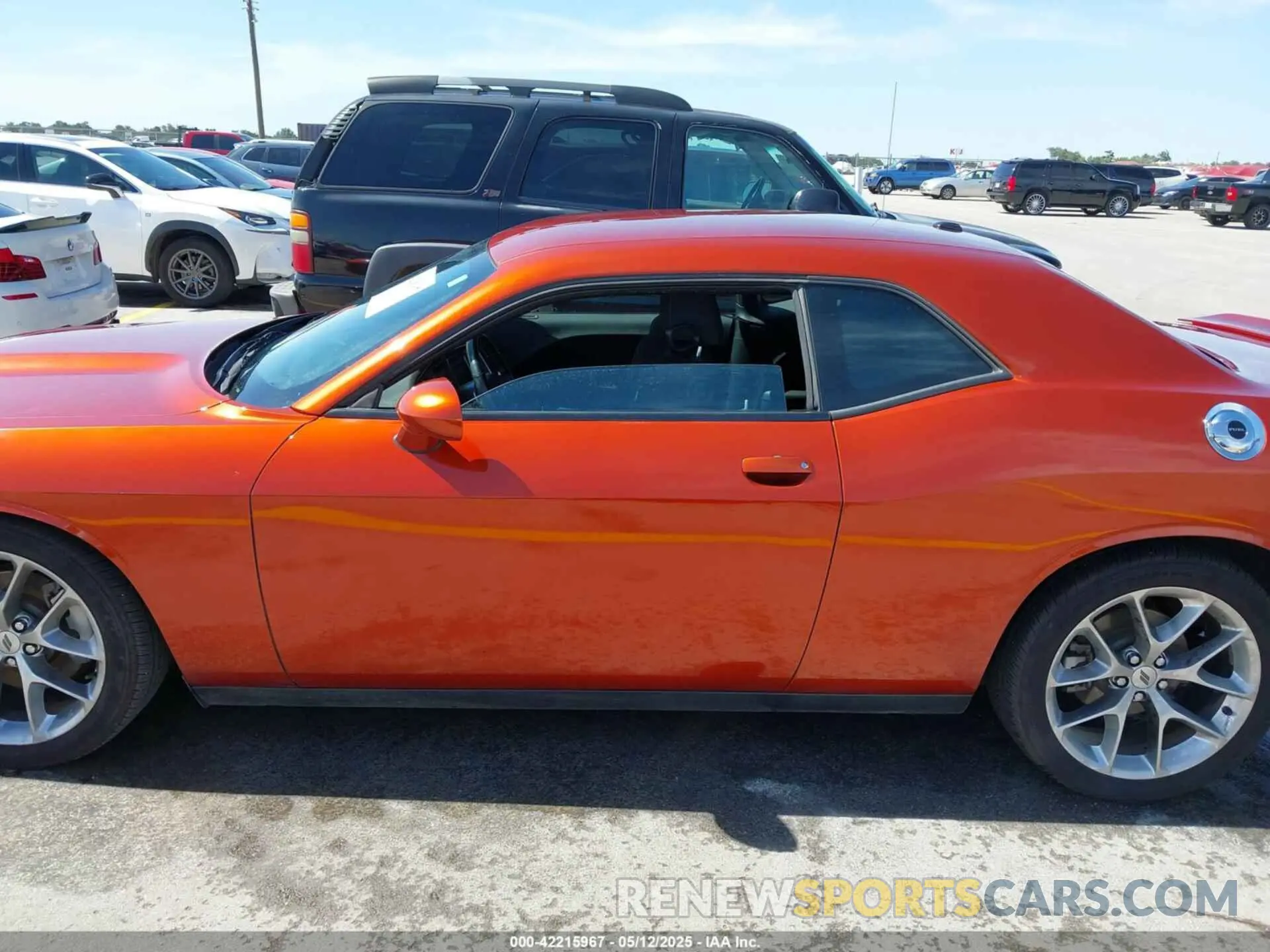 14 fotografías del automóvil dañado 2C3CDZJG1MH667666 DODGE CHALLENGER 2021