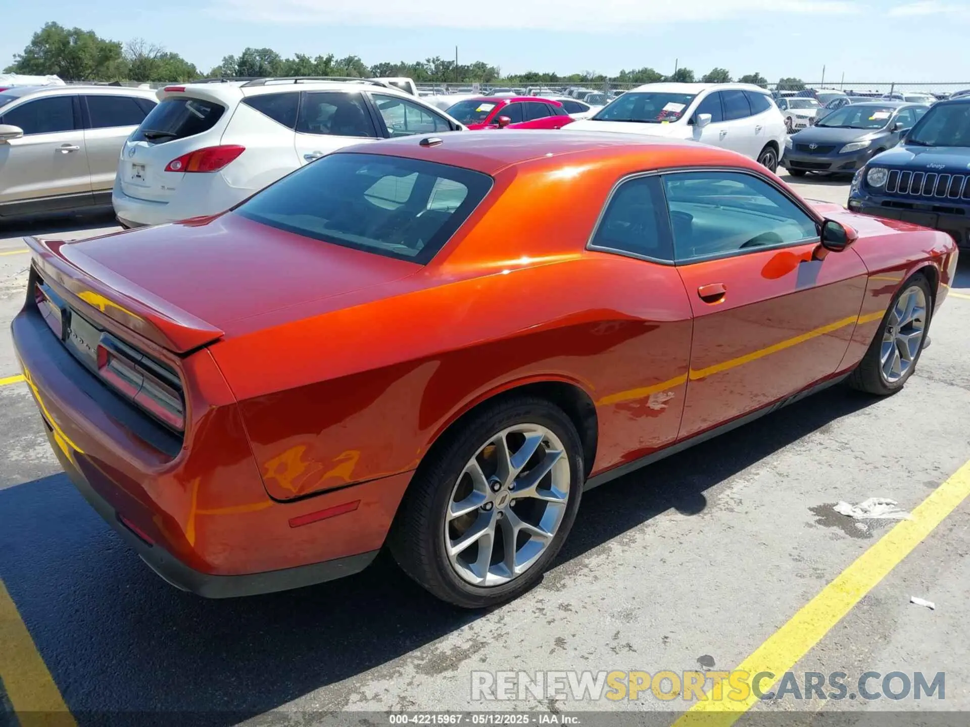 4 fotografías del automóvil dañado 2C3CDZJG1MH667666 DODGE CHALLENGER 2021