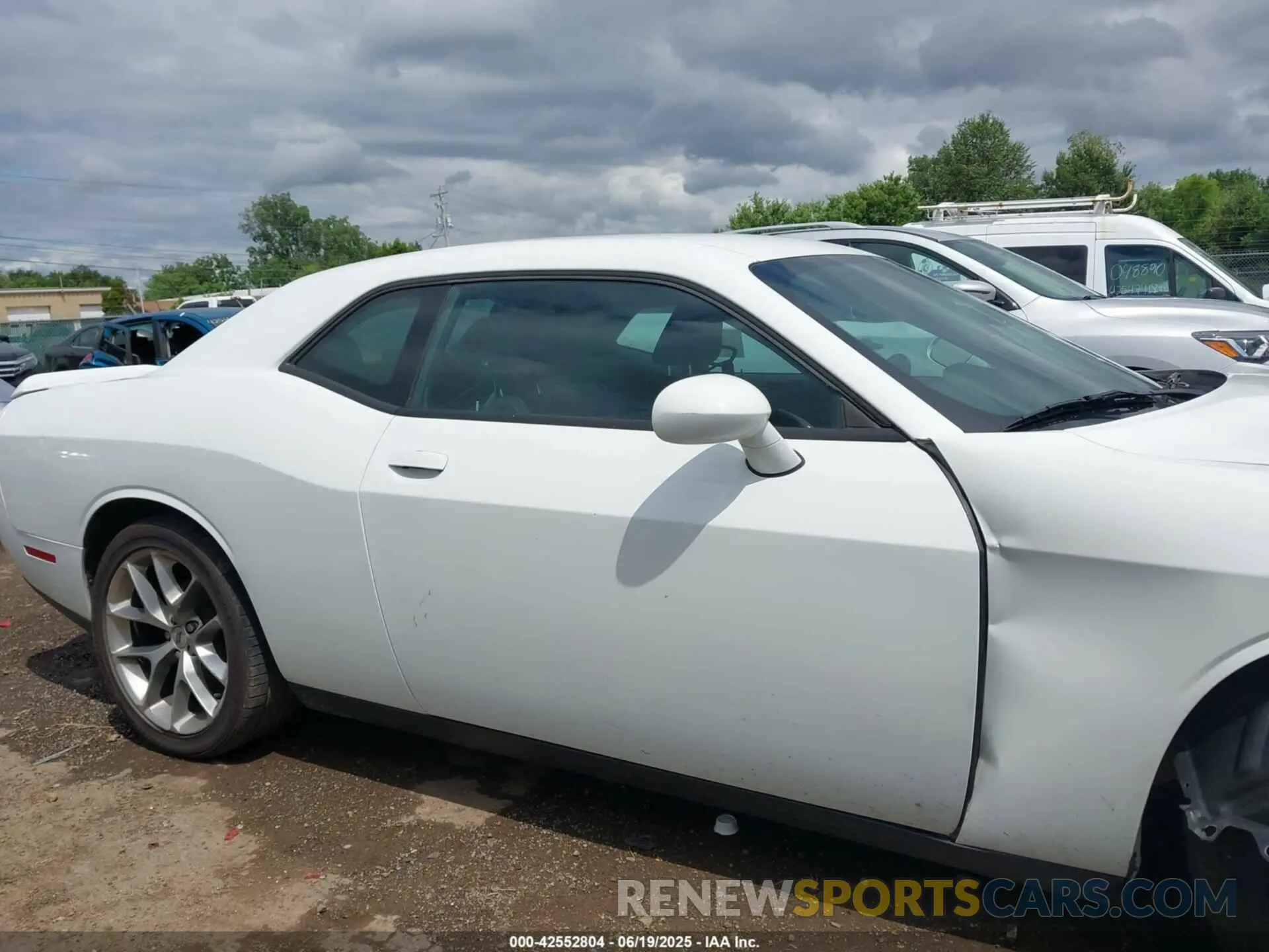 14 fotografías del automóvil dañado 2C3CDZJG2MH615754 DODGE CHALLENGER 2021
