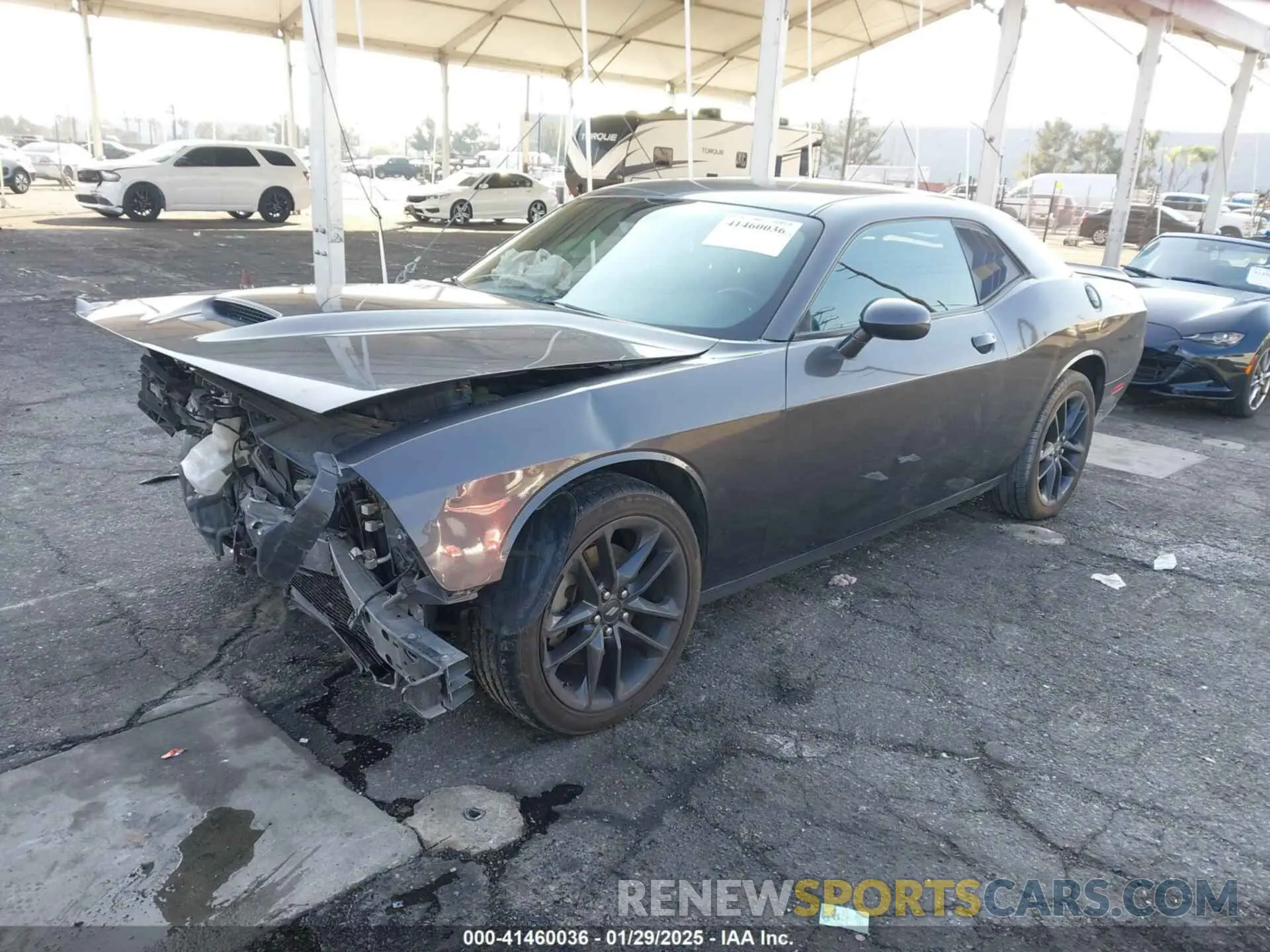 2 fotografías del automóvil dañado 2C3CDZKG4MH677574 DODGE CHALLENGER 2021