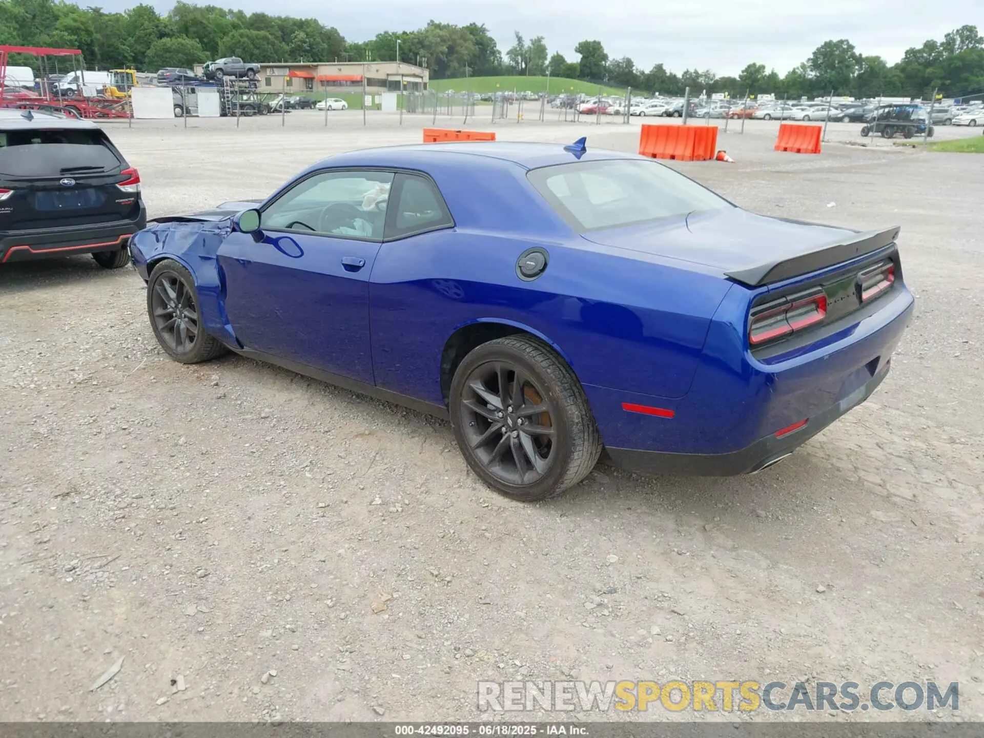 3 fotografías del automóvil dañado 2C3CDZKGXMH567287 DODGE CHALLENGER 2021