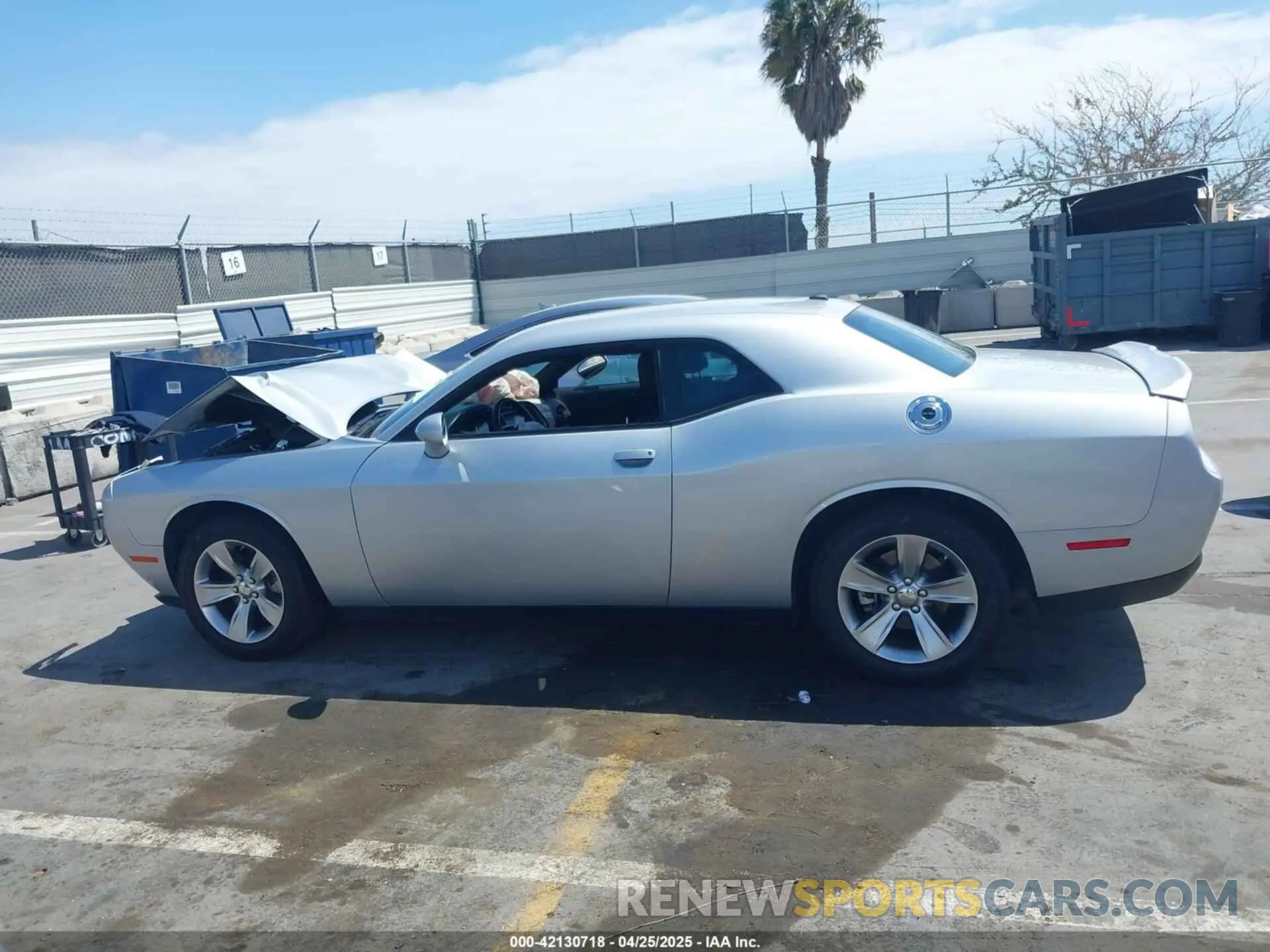 14 fotografías del automóvil dañado 2C3CDZAG4NH105231 DODGE CHALLENGER 2022