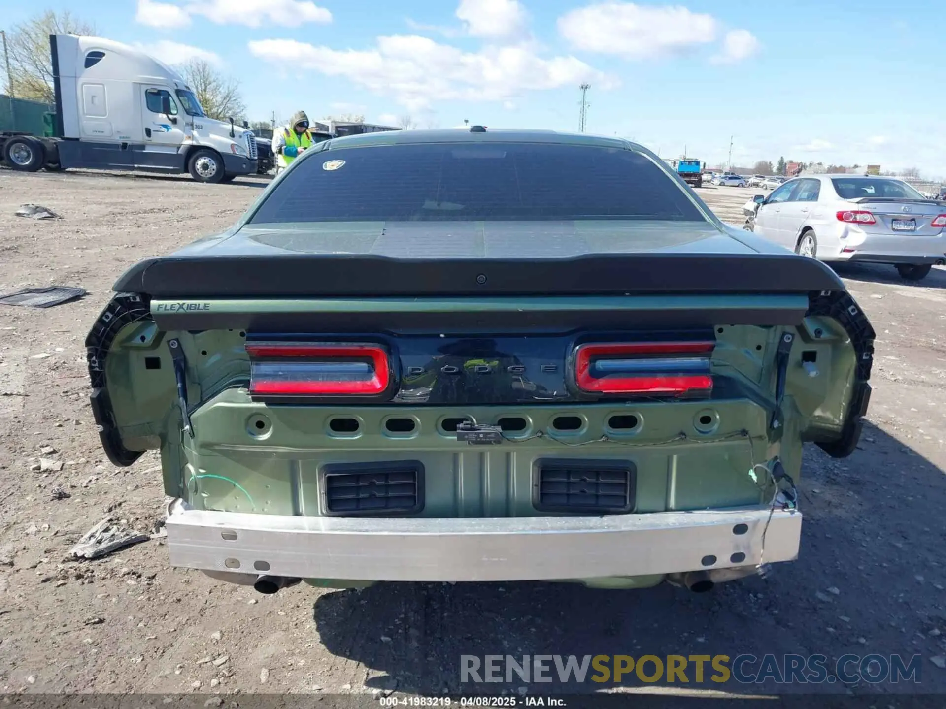 15 fotografías del automóvil dañado 2C3CDZAGXNH238527 DODGE CHALLENGER 2022