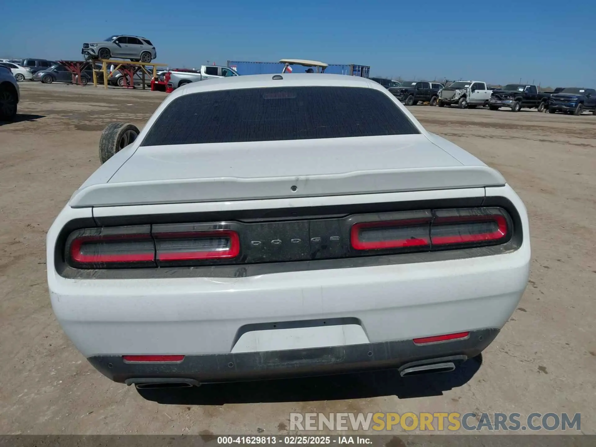 16 fotografías del automóvil dañado 2C3CDZBT1NH105408 DODGE CHALLENGER 2022