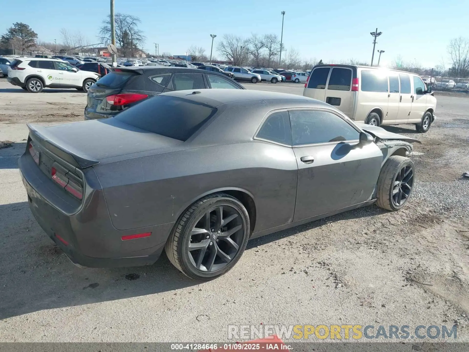 4 fotografías del automóvil dañado 2C3CDZBT3NH171944 DODGE CHALLENGER 2022