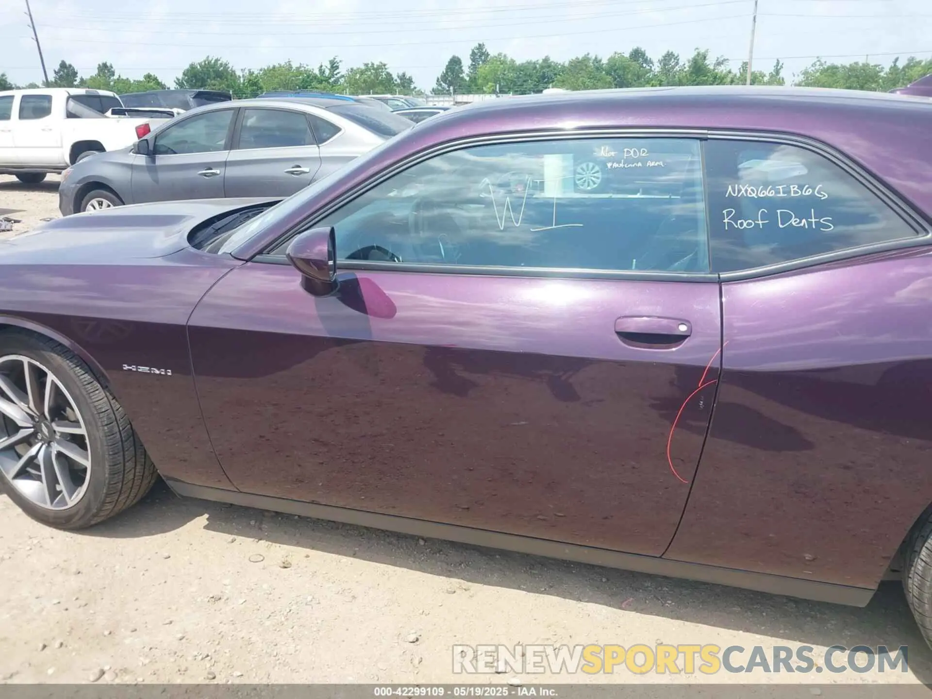 14 fotografías del automóvil dañado 2C3CDZBT3NH234086 DODGE CHALLENGER 2022