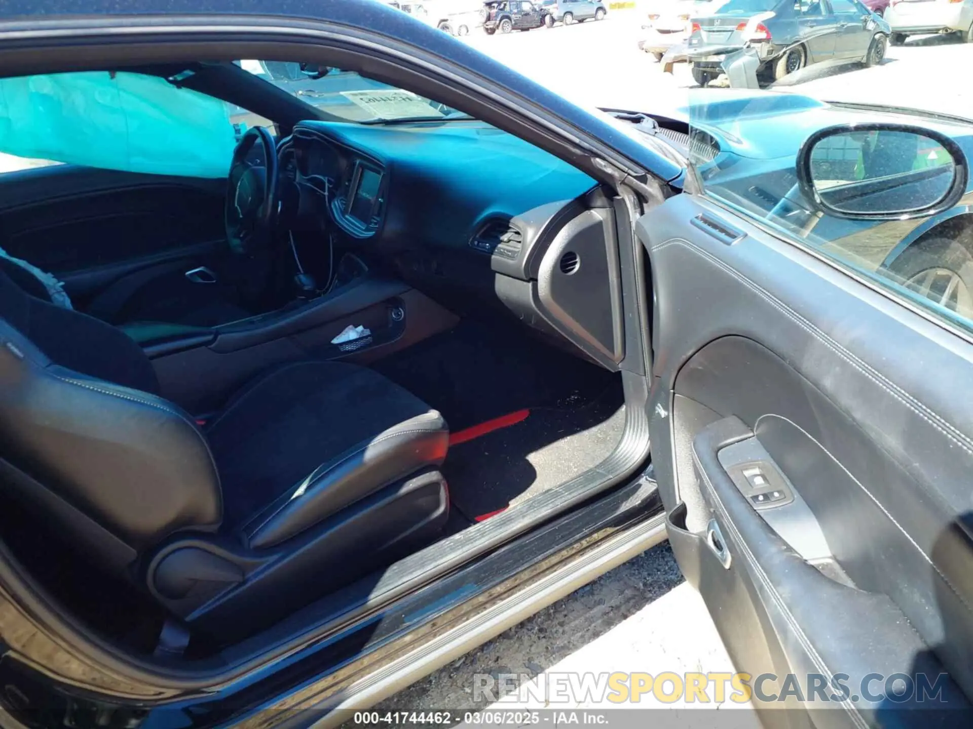 5 fotografías del automóvil dañado 2C3CDZBT7NH233992 DODGE CHALLENGER 2022