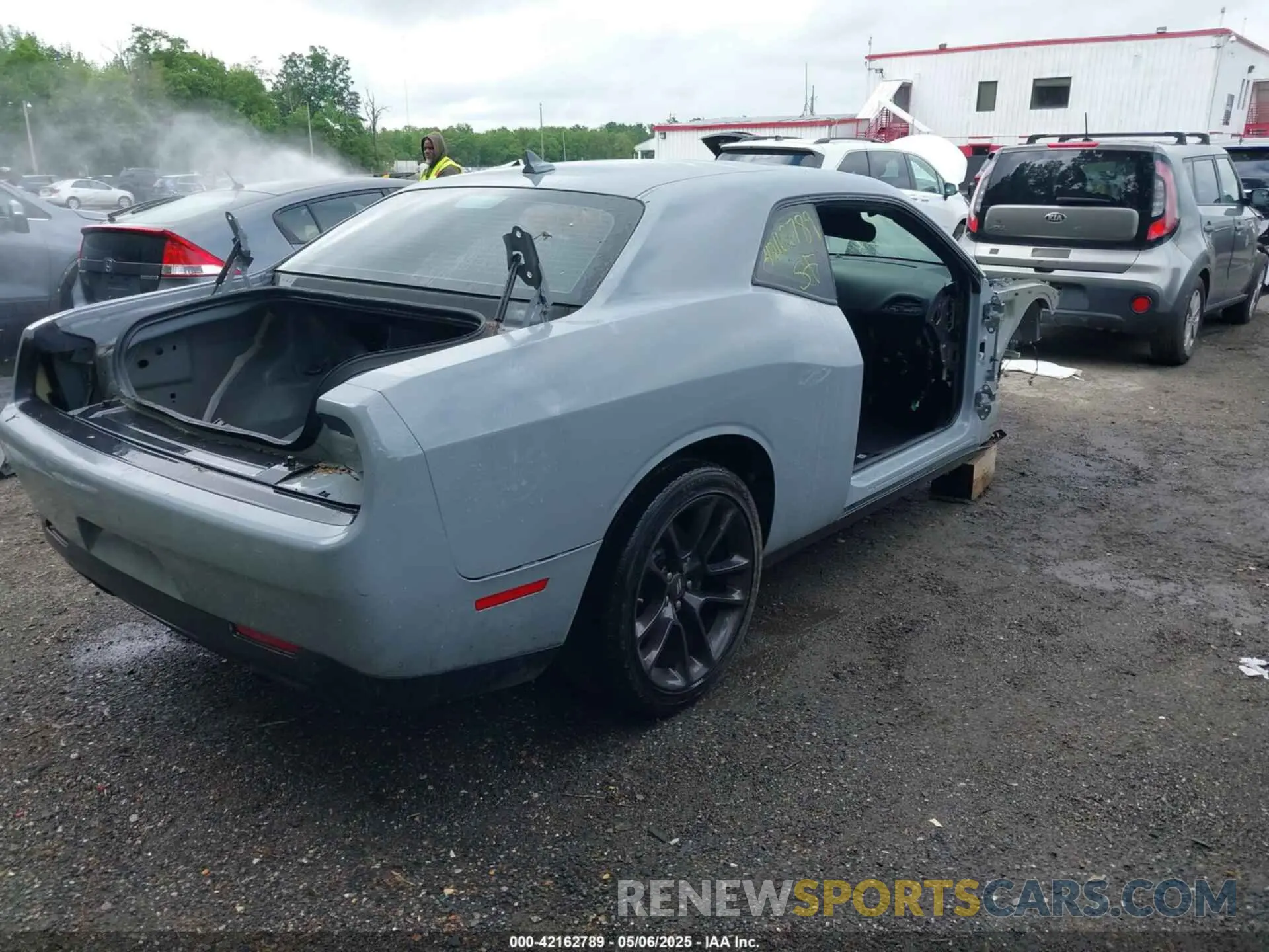 4 fotografías del automóvil dañado 2C3CDZFJ1NH215173 DODGE CHALLENGER 2022
