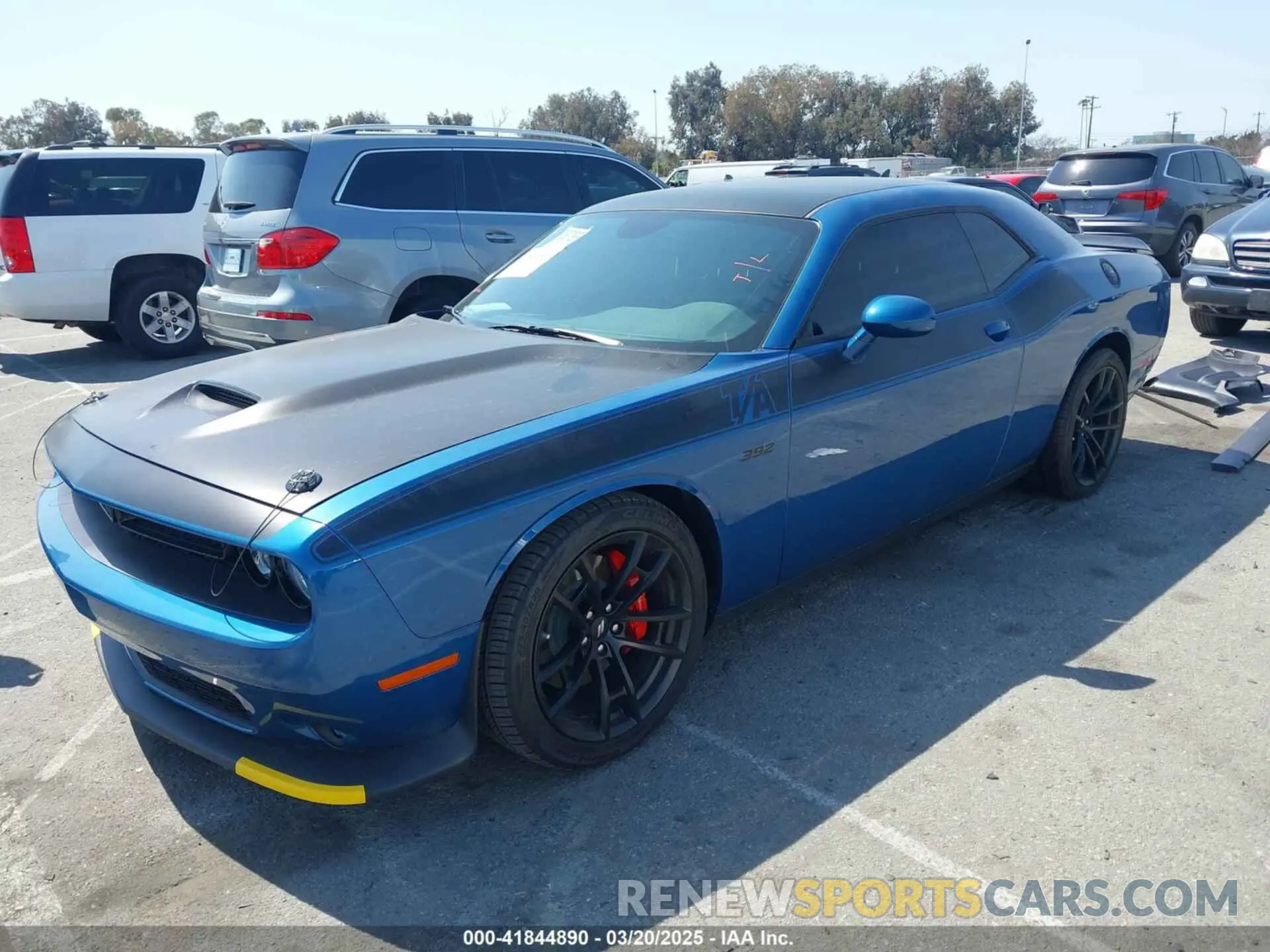 2 fotografías del automóvil dañado 2C3CDZFJ4NH131297 DODGE CHALLENGER 2022