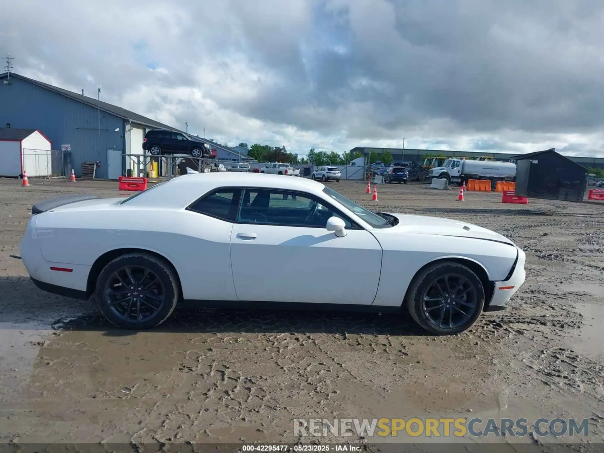 13 fotografías del automóvil dañado 2C3CDZGGXNH238891 DODGE CHALLENGER 2022