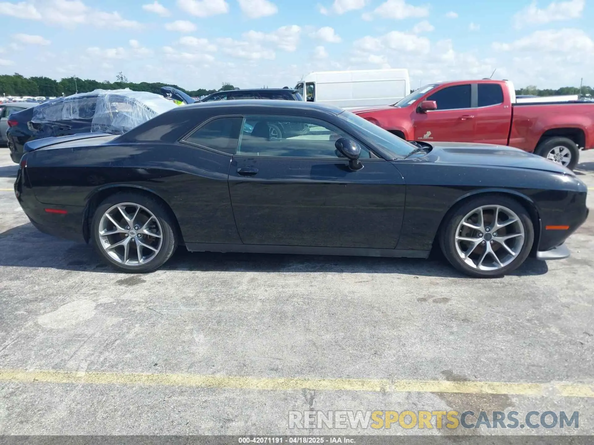 13 fotografías del automóvil dañado 2C3CDZJG1NH237606 DODGE CHALLENGER 2022