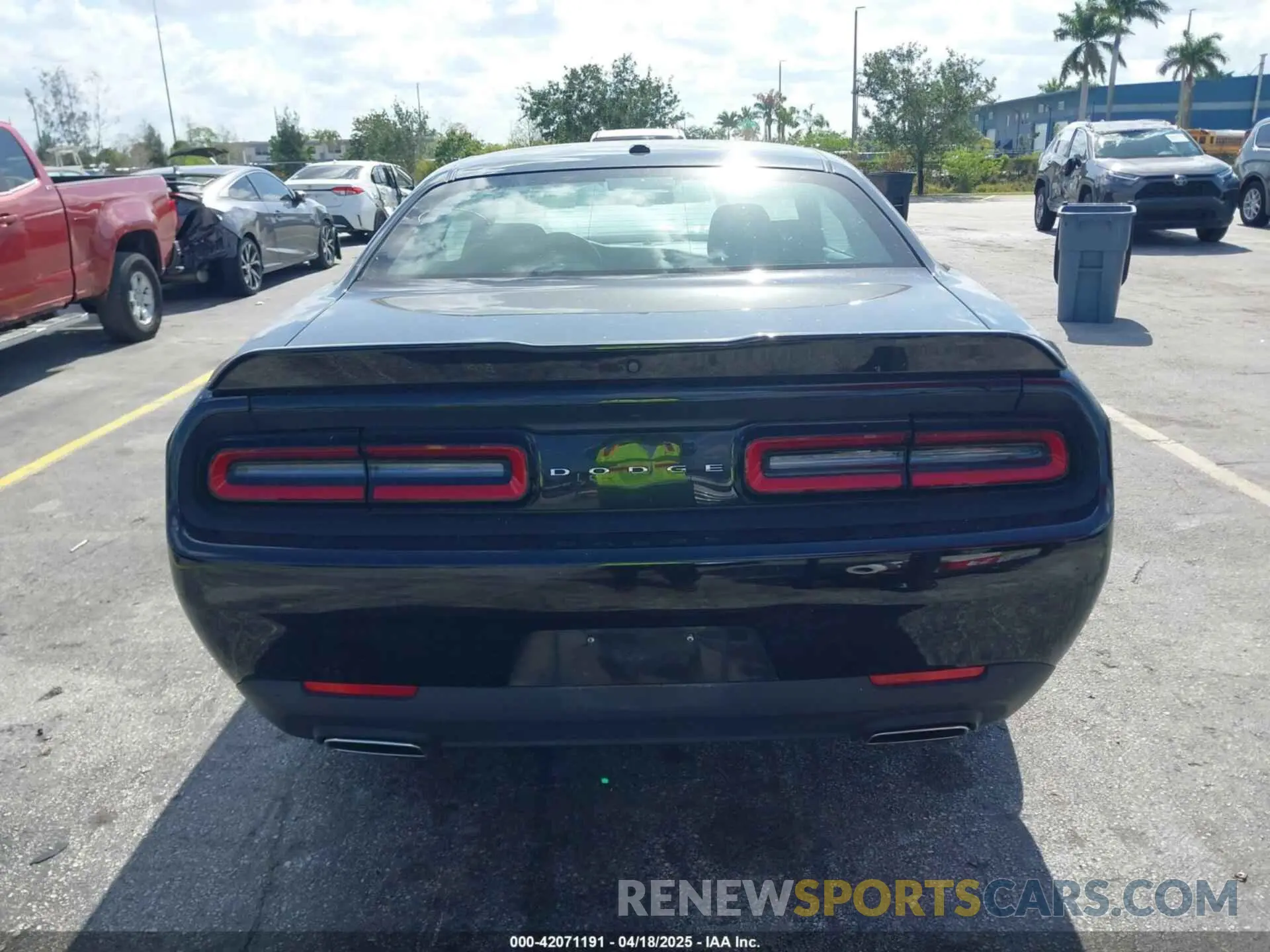16 fotografías del automóvil dañado 2C3CDZJG1NH237606 DODGE CHALLENGER 2022