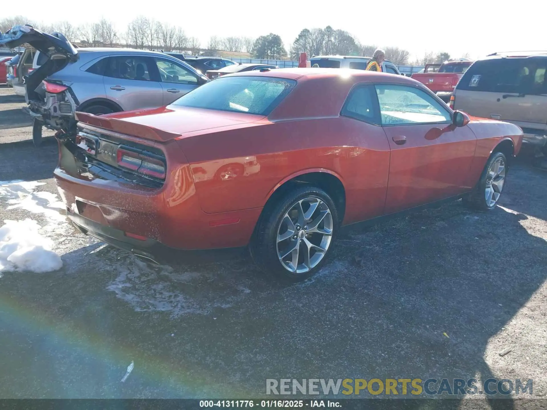 4 fotografías del automóvil dañado 2C3CDZJG1NH247083 DODGE CHALLENGER 2022
