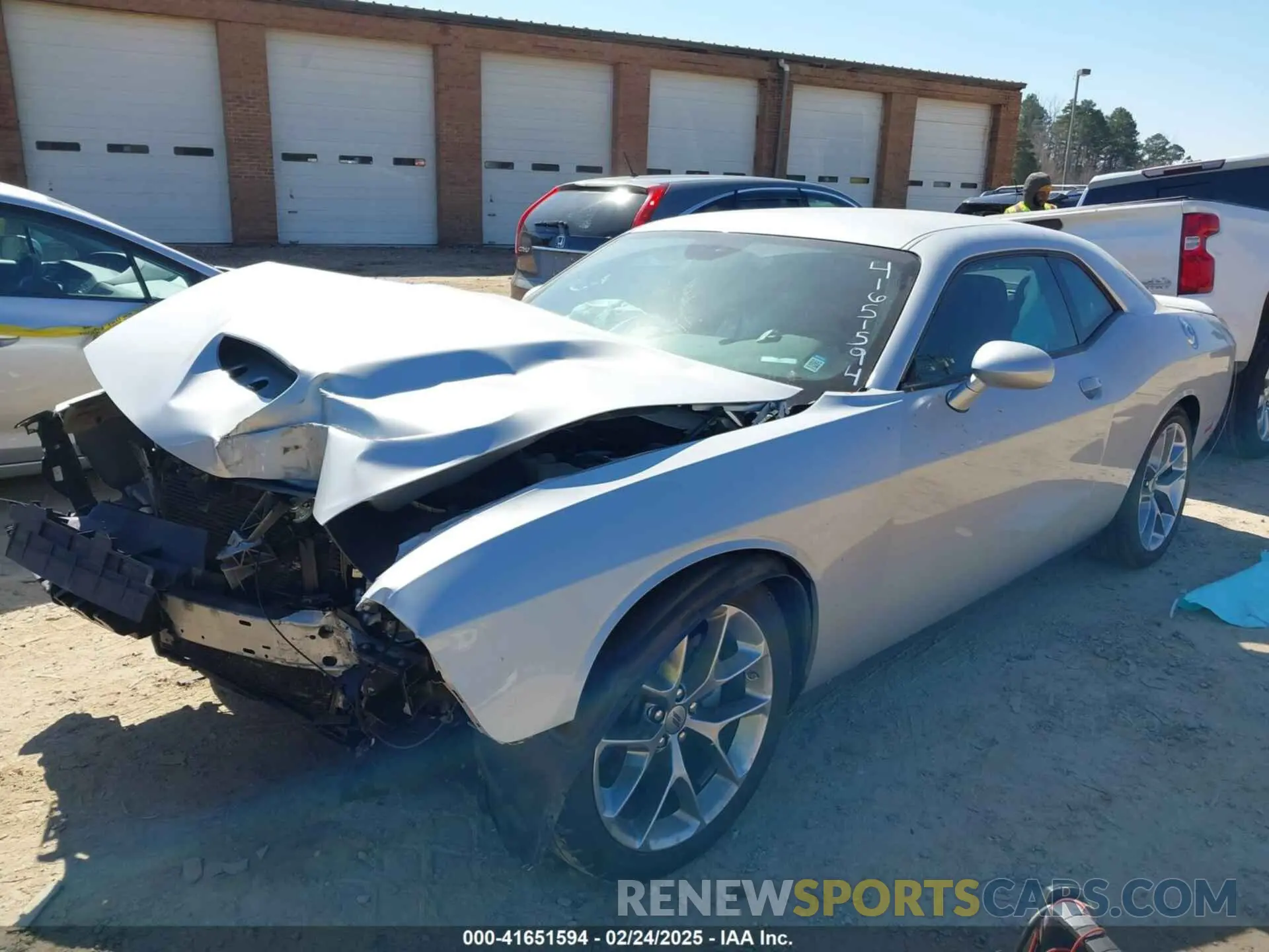 2 fotografías del automóvil dañado 2C3CDZJG3NH159846 DODGE CHALLENGER 2022