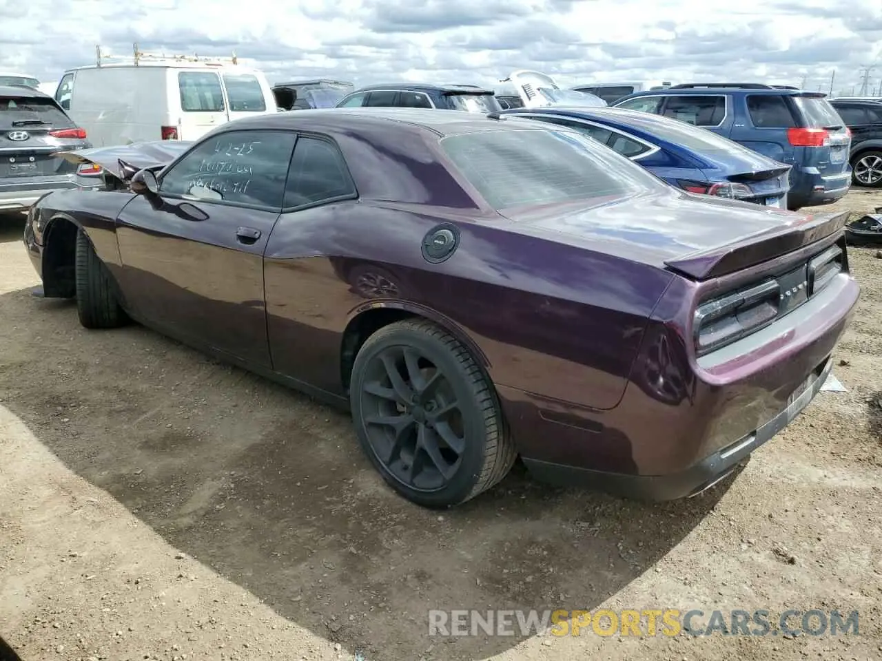 2 fotografías del automóvil dañado 2C3CDZJG3NH237946 DODGE CHALLENGER 2022