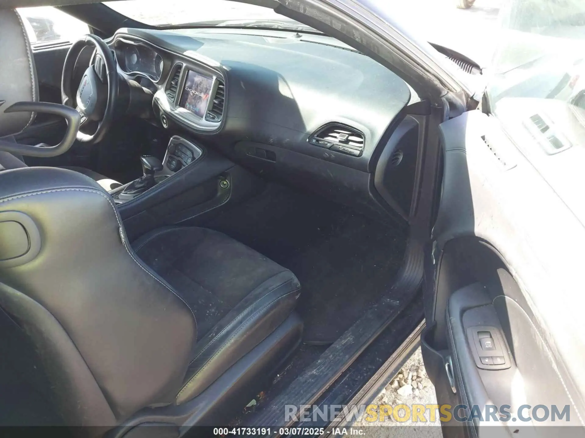5 fotografías del automóvil dañado 2C3CDZJG4NH192127 DODGE CHALLENGER 2022