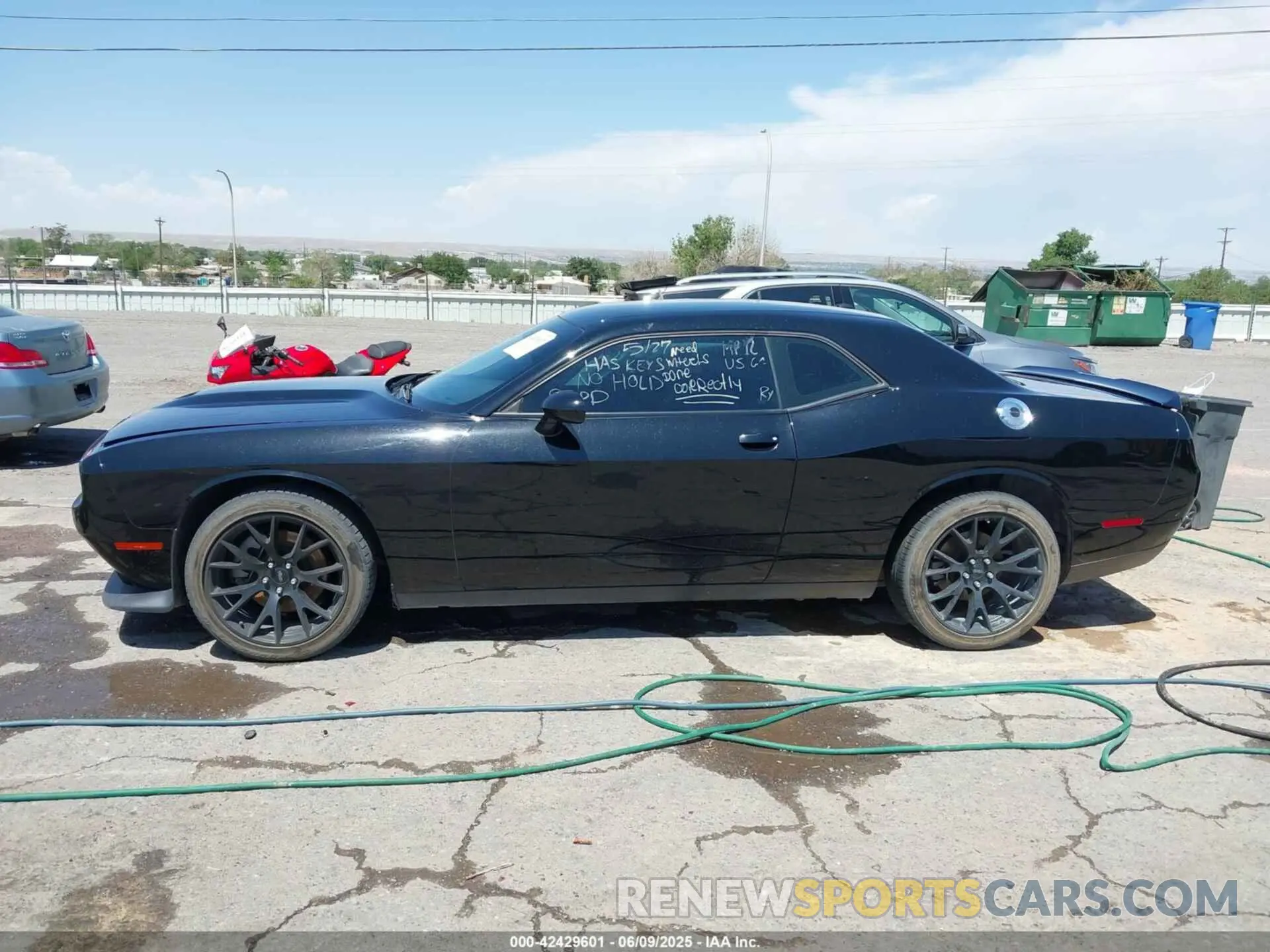 14 fotografías del automóvil dañado 2C3CDZKGXNH247713 DODGE CHALLENGER 2022