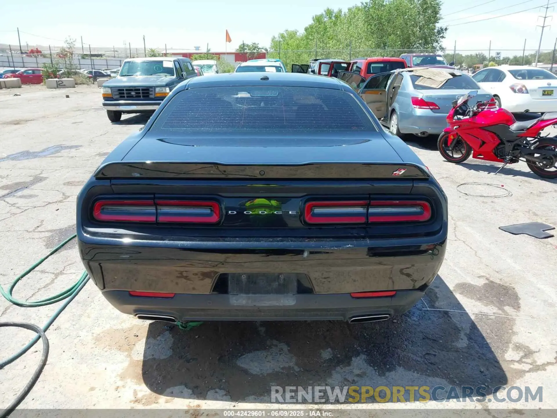 16 fotografías del automóvil dañado 2C3CDZKGXNH247713 DODGE CHALLENGER 2022