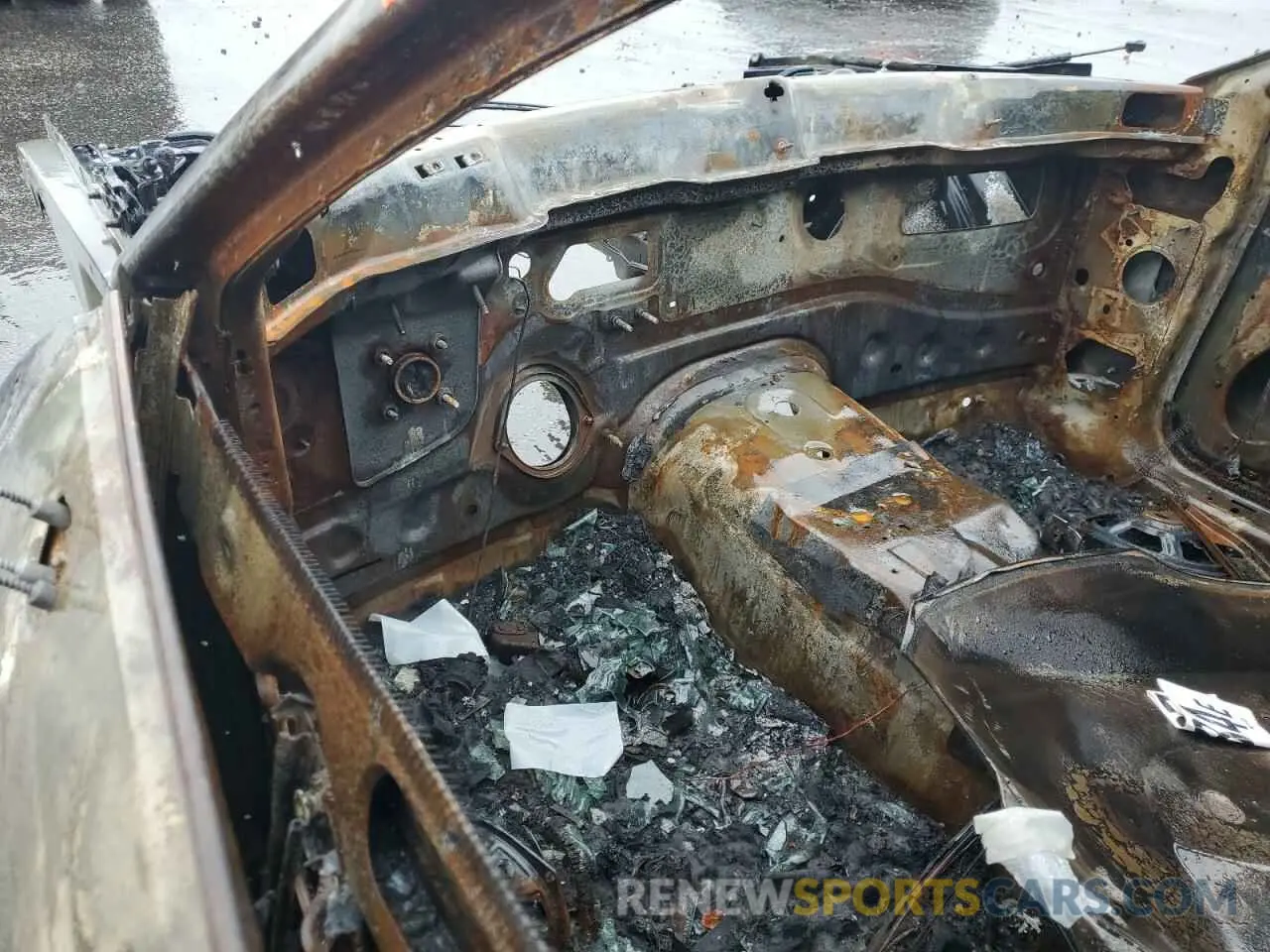 9 fotografías del automóvil dañado 2C3CDZL95NH122182 DODGE CHALLENGER 2022