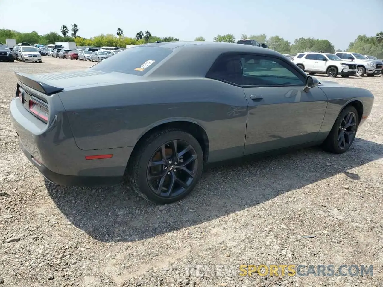3 fotografías del automóvil dañado 2C3CDZAG0PH694023 DODGE CHALLENGER 2023