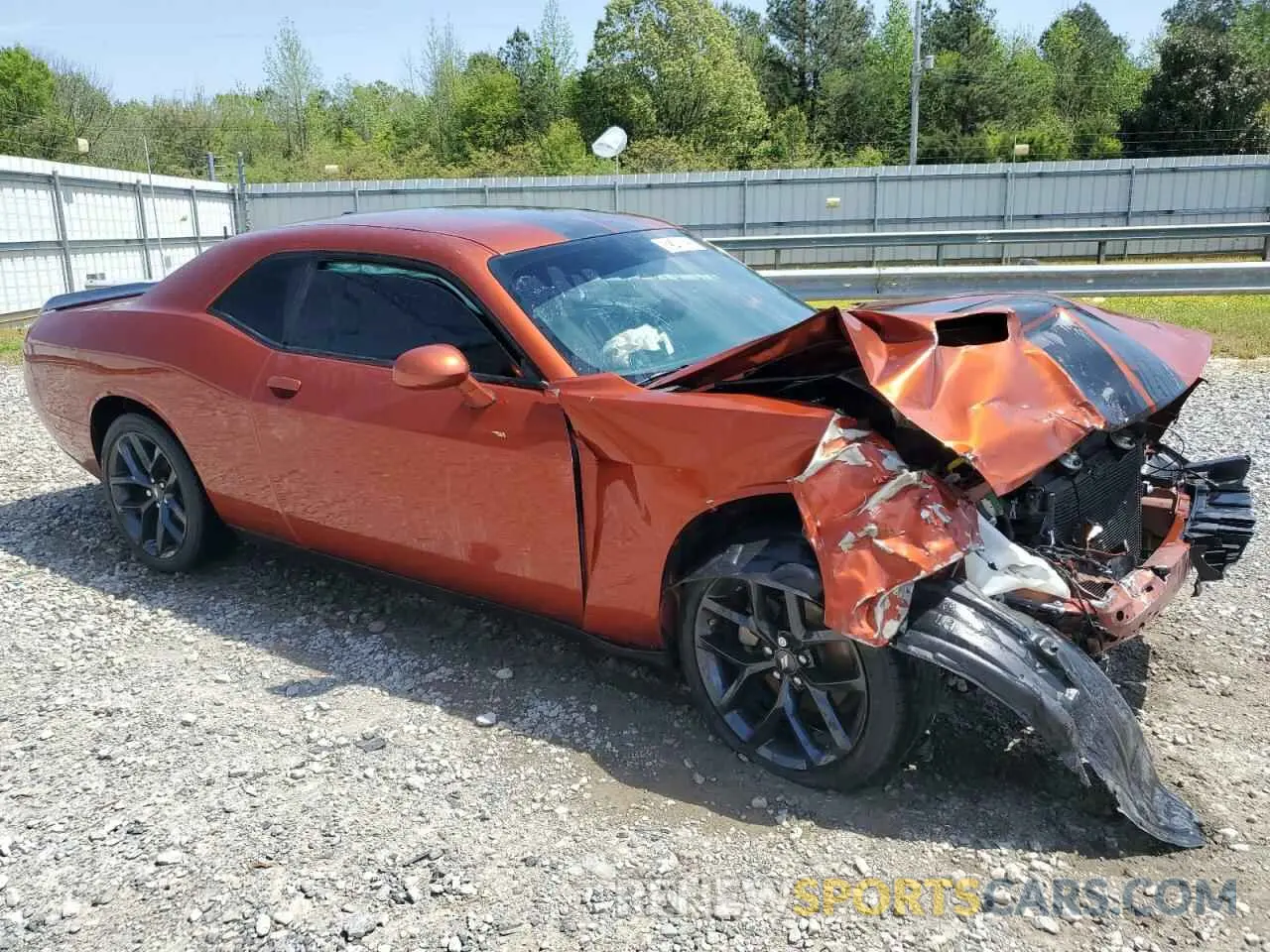 4 fotografías del automóvil dañado 2C3CDZAG1PH527203 DODGE CHALLENGER 2023