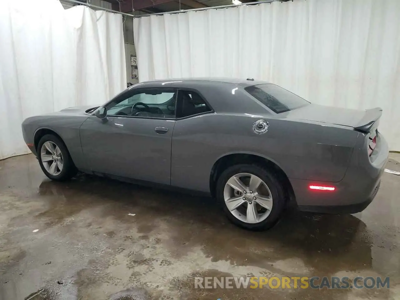 2 fotografías del automóvil dañado 2C3CDZAG4PH570613 DODGE CHALLENGER 2023