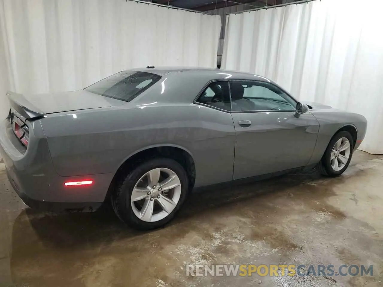 3 fotografías del automóvil dañado 2C3CDZAG4PH570613 DODGE CHALLENGER 2023