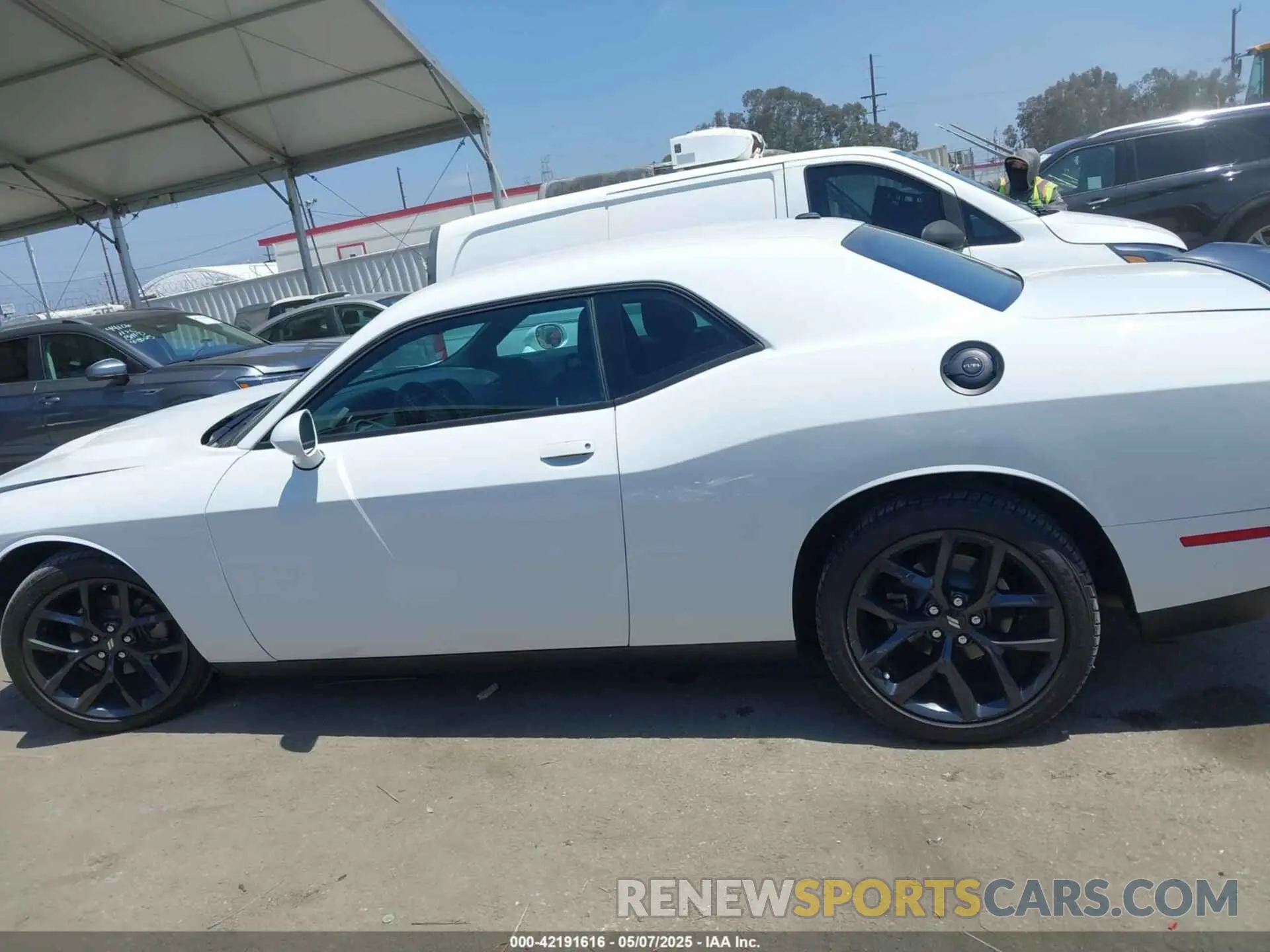 15 fotografías del automóvil dañado 2C3CDZAG5PH568191 DODGE CHALLENGER 2023
