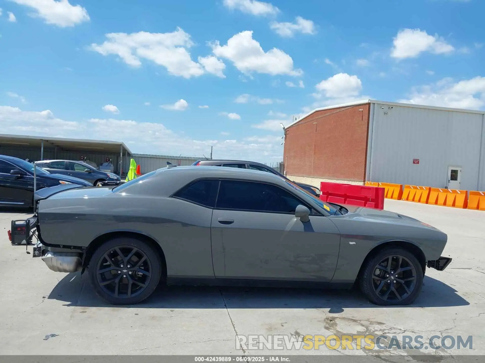 14 fotografías del automóvil dañado 2C3CDZAG5PH637851 DODGE CHALLENGER 2023