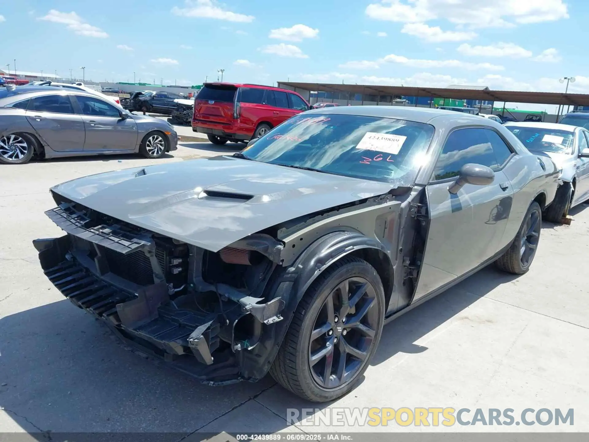 2 fotografías del automóvil dañado 2C3CDZAG5PH637851 DODGE CHALLENGER 2023