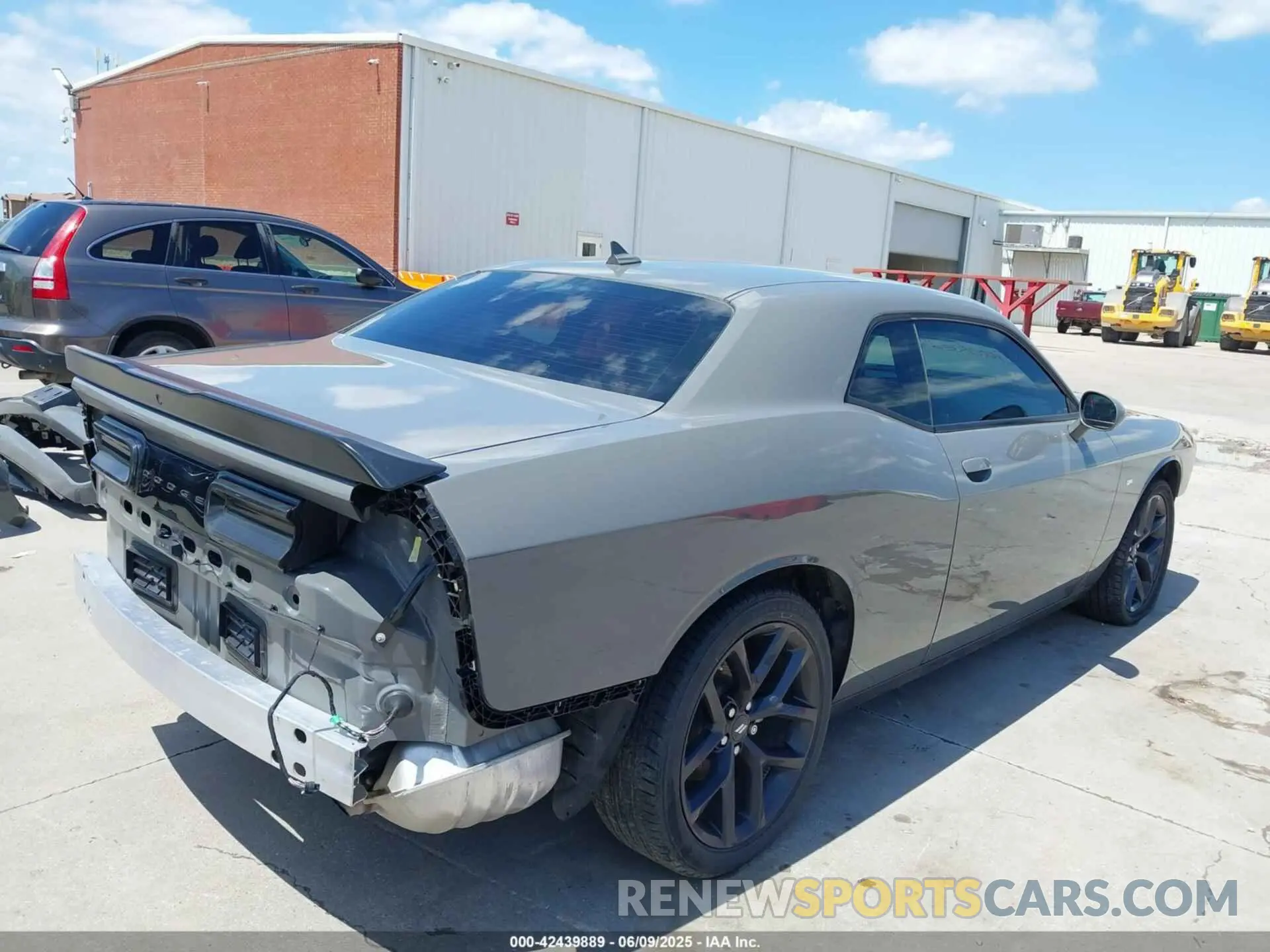 4 fotografías del automóvil dañado 2C3CDZAG5PH637851 DODGE CHALLENGER 2023