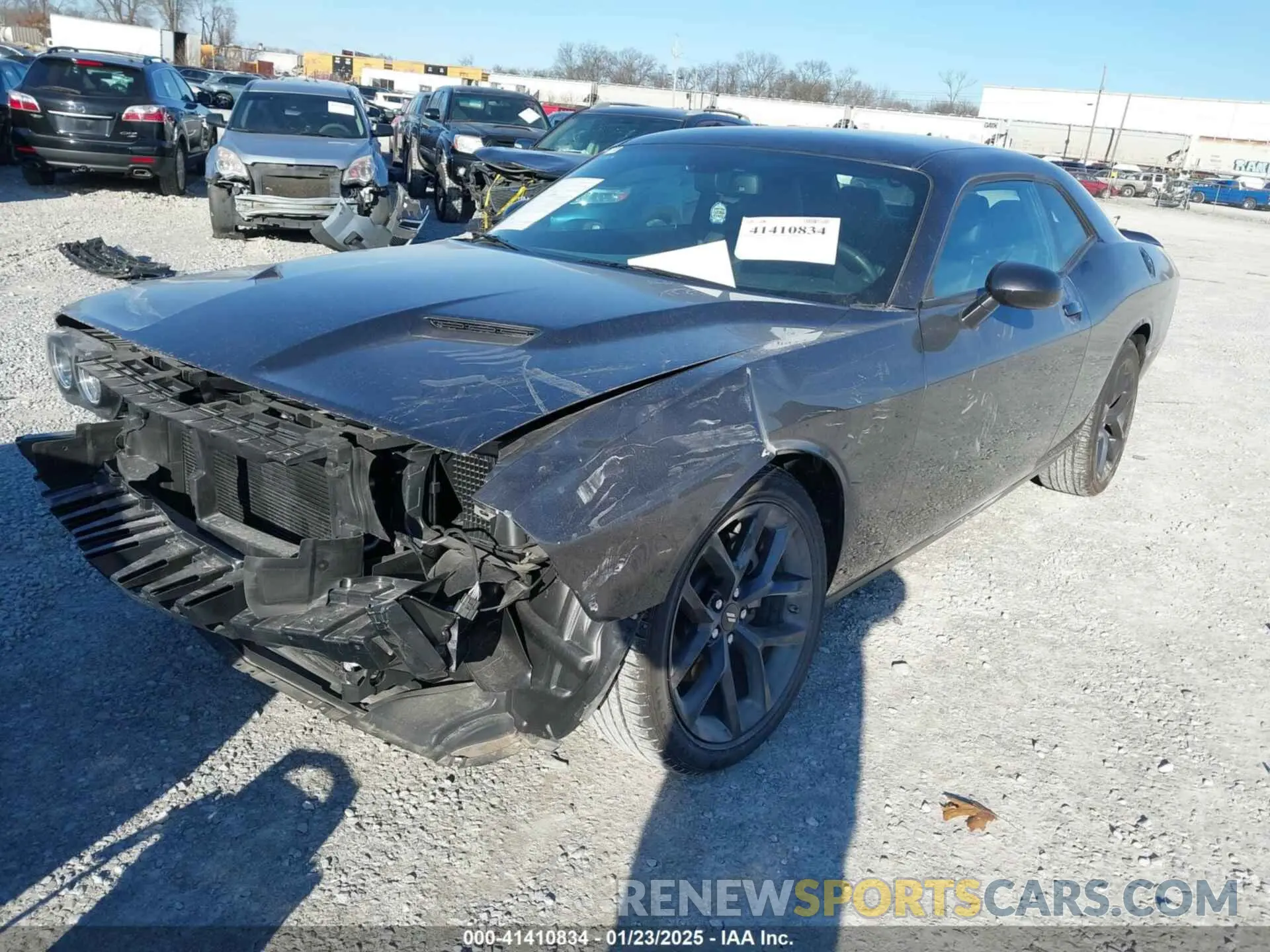 2 fotografías del automóvil dañado 2C3CDZAG5PH644993 DODGE CHALLENGER 2023