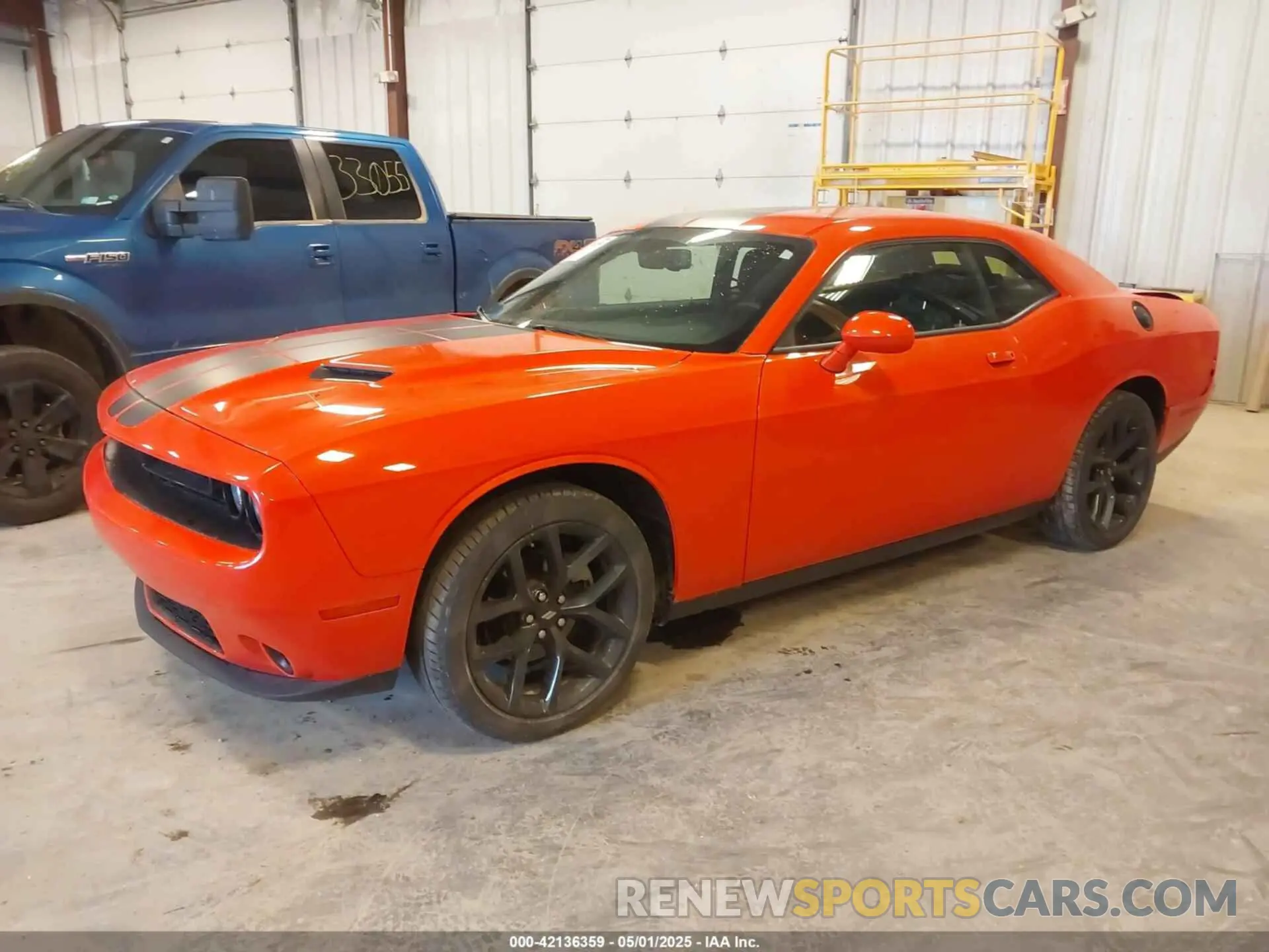2 fotografías del automóvil dañado 2C3CDZAG7PH543485 DODGE CHALLENGER 2023