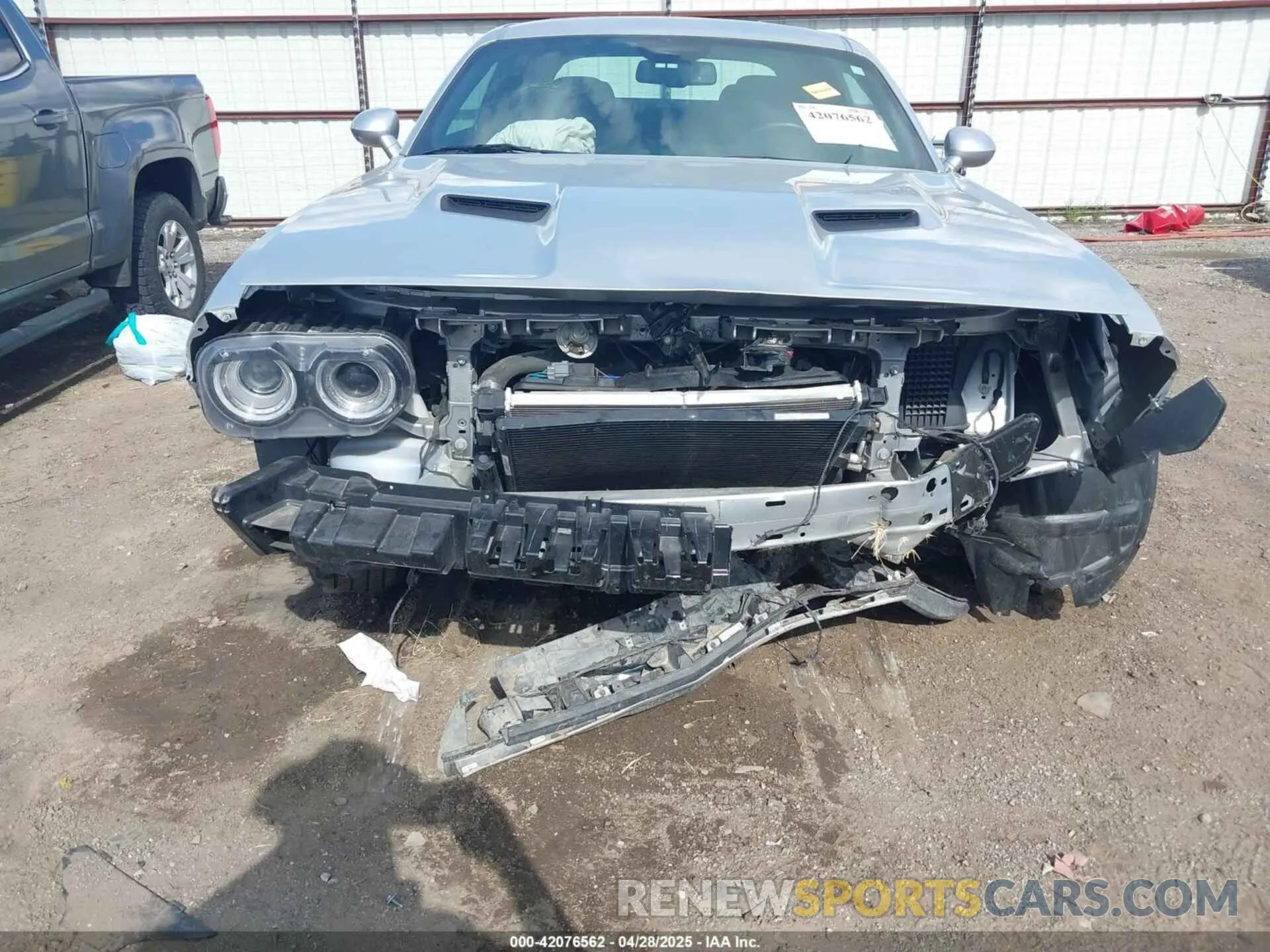 6 fotografías del automóvil dañado 2C3CDZAG9PH565830 DODGE CHALLENGER 2023