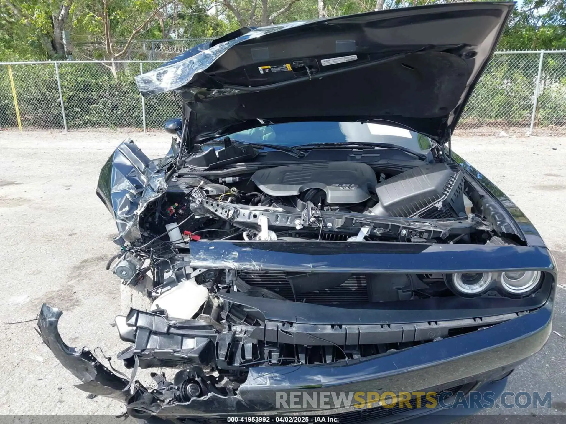 10 fotografías del automóvil dañado 2C3CDZAG9PH637836 DODGE CHALLENGER 2023