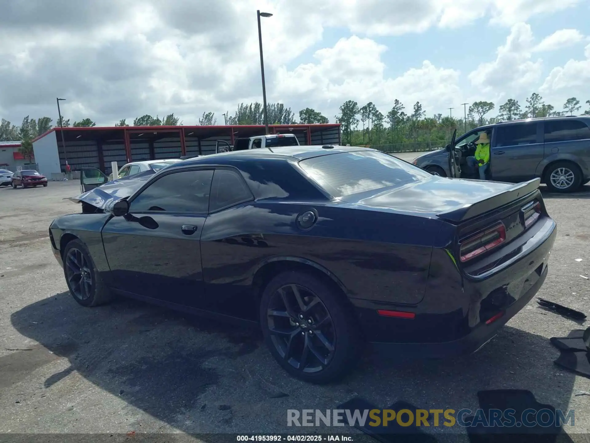 3 fotografías del automóvil dañado 2C3CDZAG9PH637836 DODGE CHALLENGER 2023