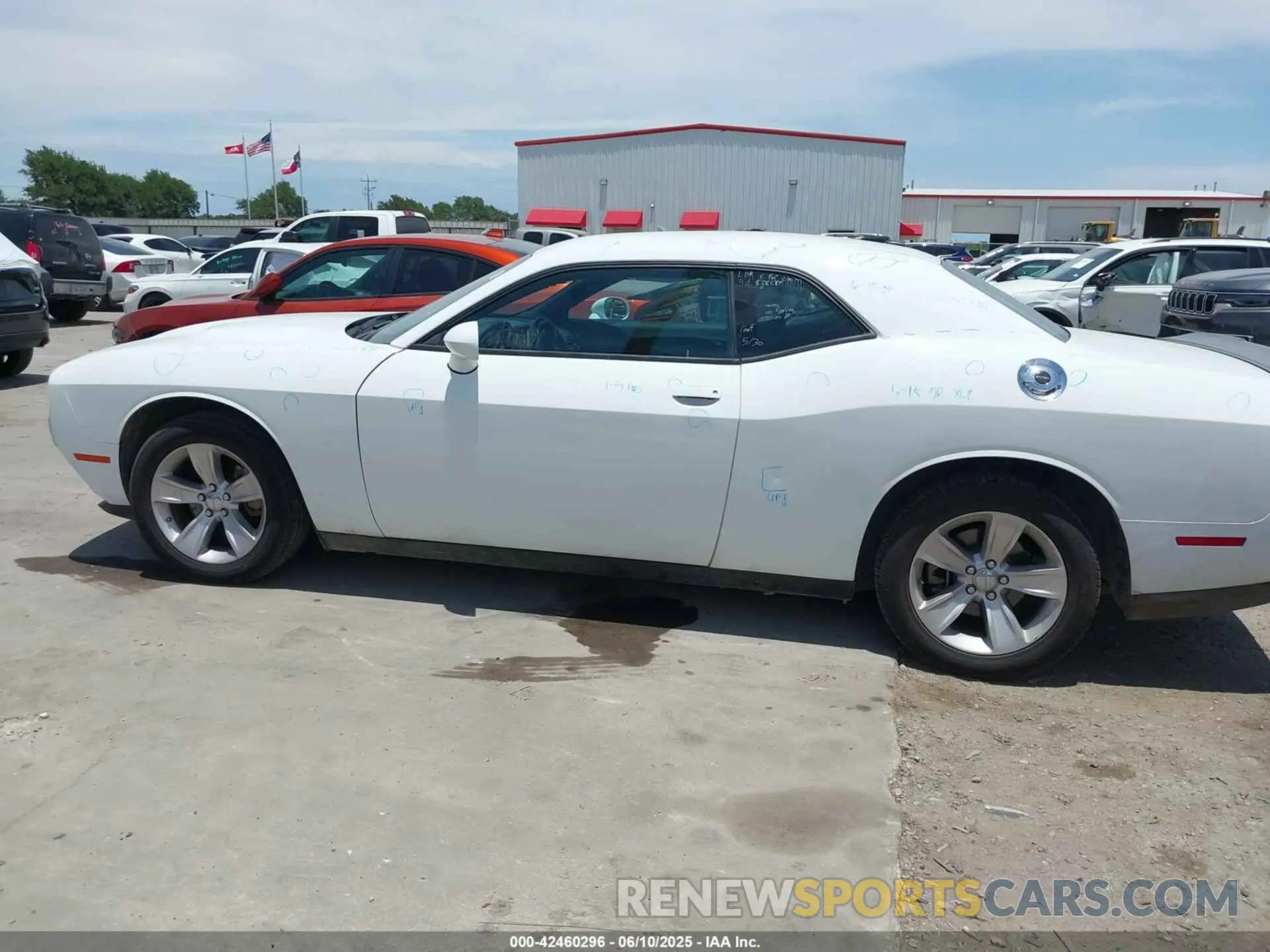 14 fotografías del automóvil dañado 2C3CDZAGXPH596486 DODGE CHALLENGER 2023