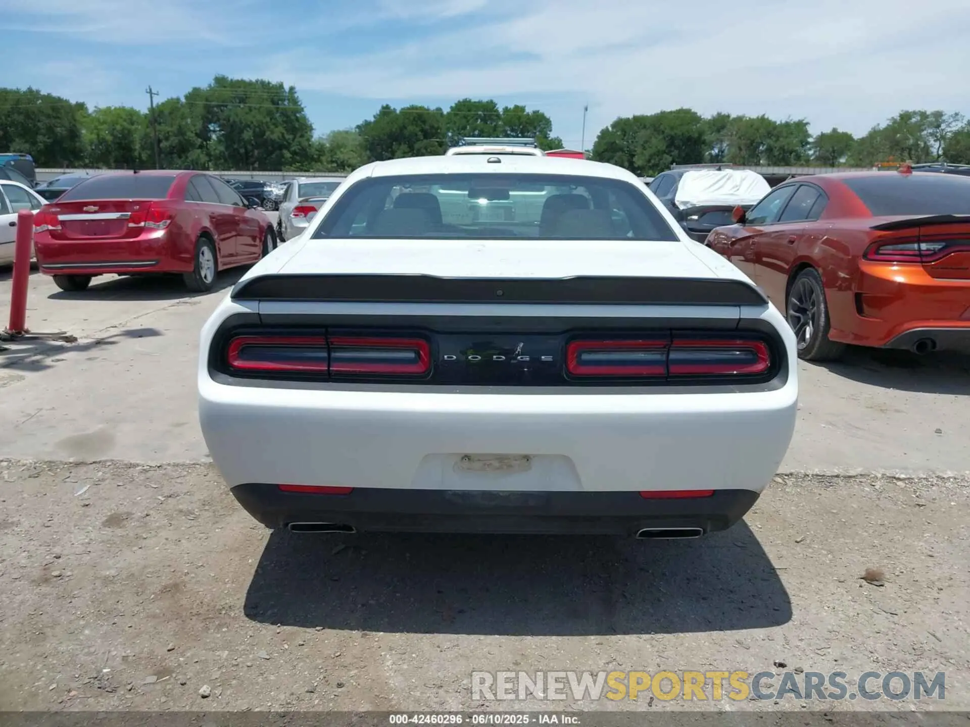 16 fotografías del automóvil dañado 2C3CDZAGXPH596486 DODGE CHALLENGER 2023