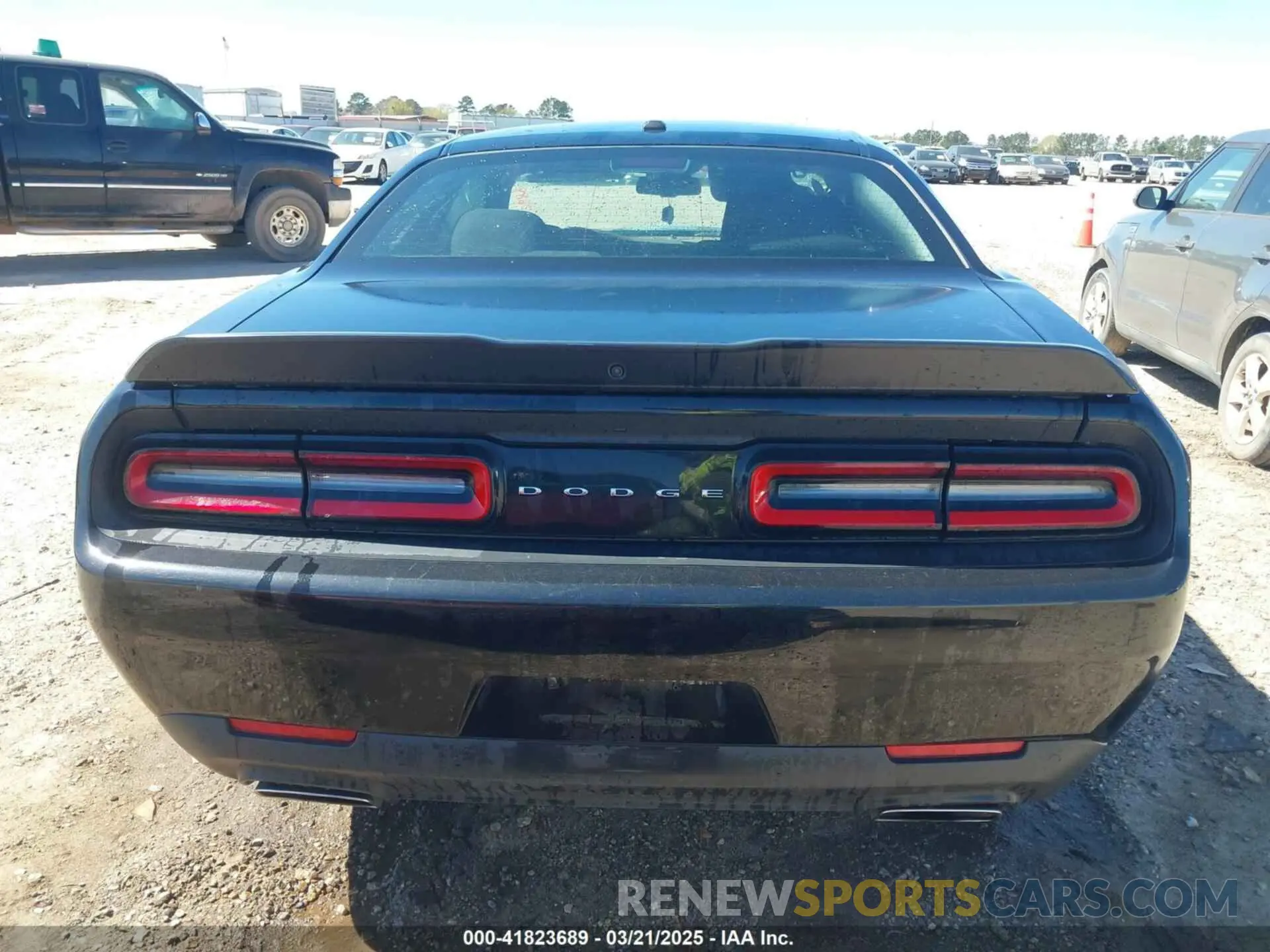 16 fotografías del automóvil dañado 2C3CDZBT1PH540075 DODGE CHALLENGER 2023