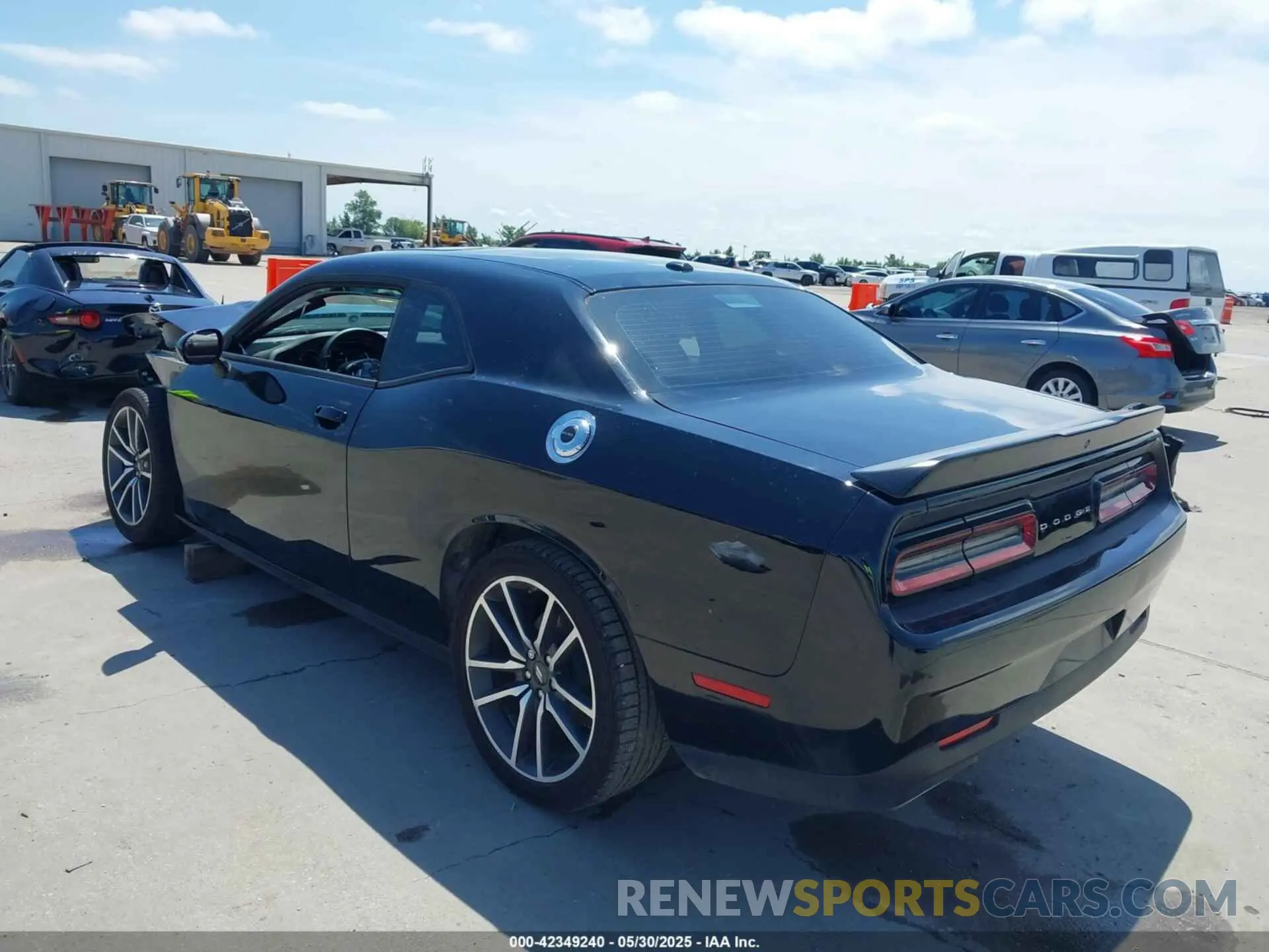 3 fotografías del automóvil dañado 2C3CDZBT1PH678957 DODGE CHALLENGER 2023