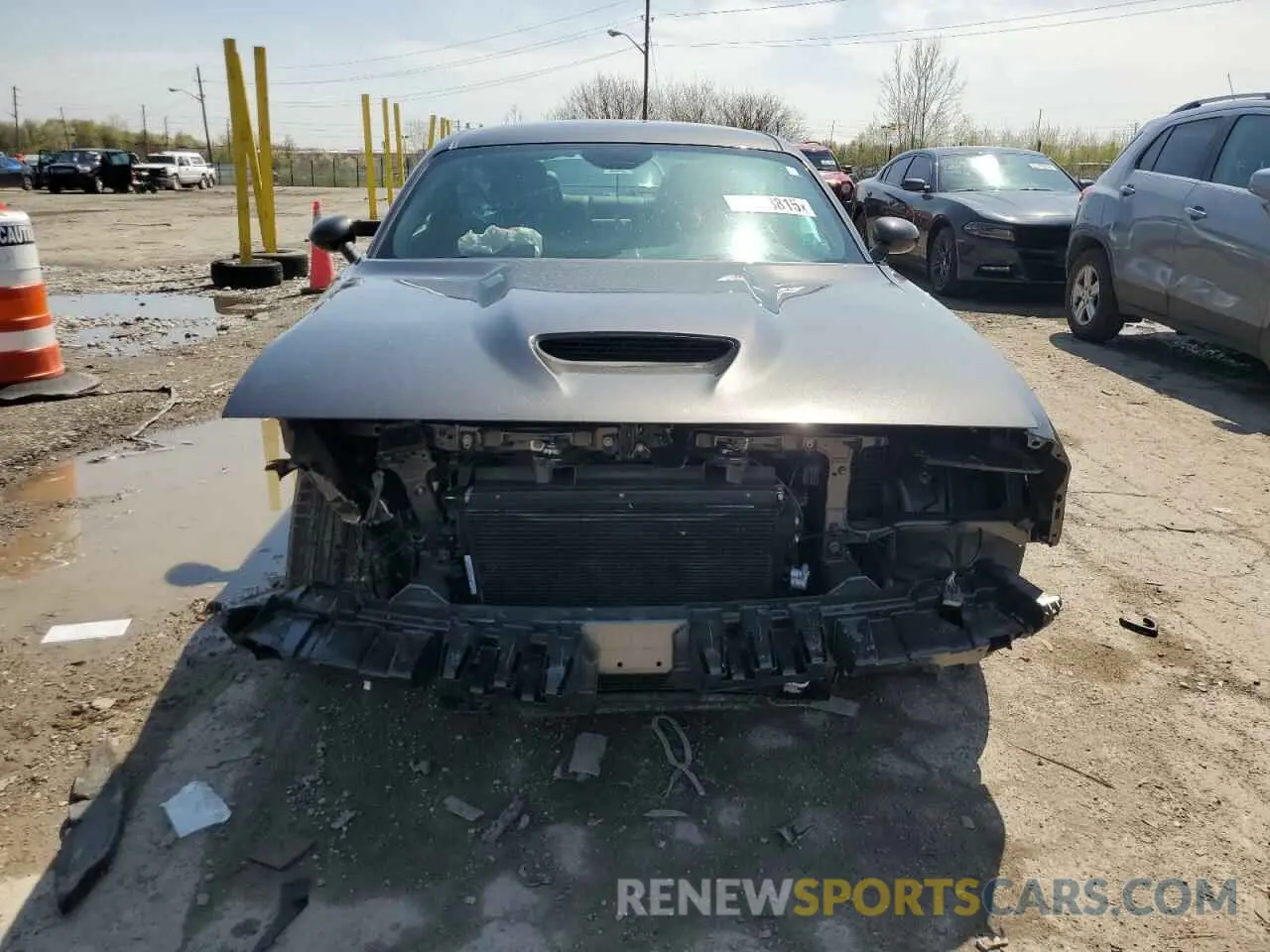 5 fotografías del automóvil dañado 2C3CDZBT2PH521695 DODGE CHALLENGER 2023