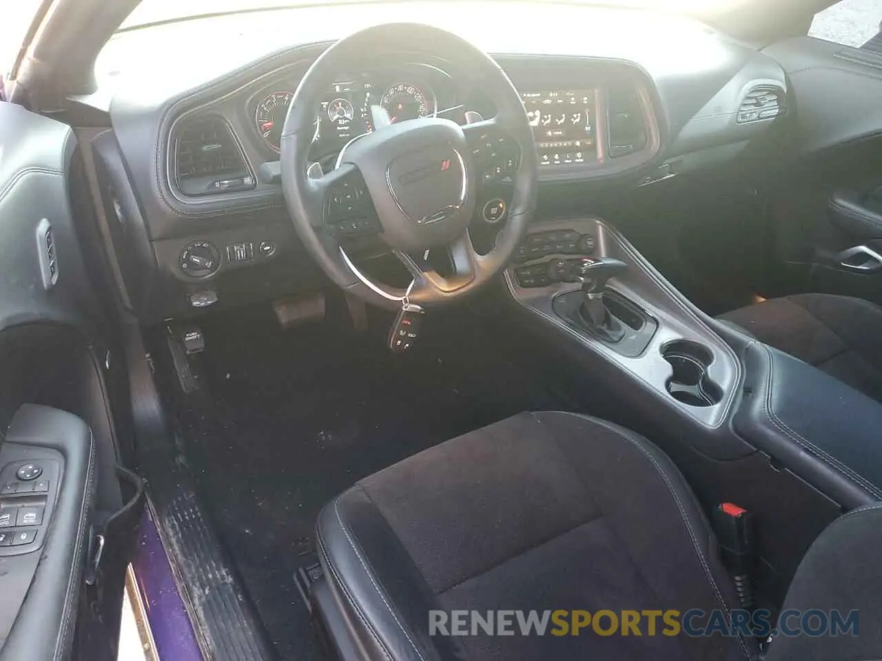 8 fotografías del automóvil dañado 2C3CDZBT4PH641496 DODGE CHALLENGER 2023