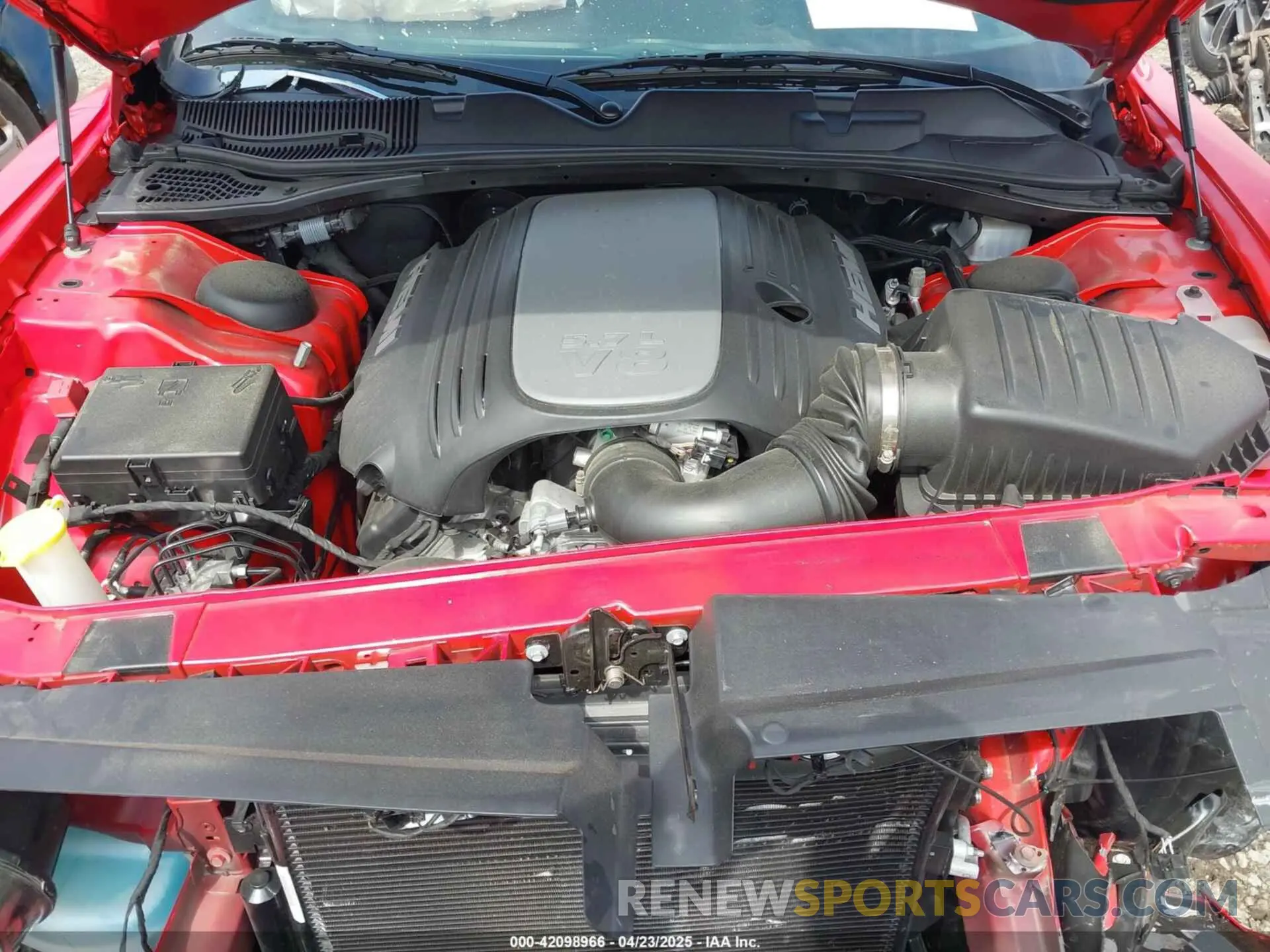 10 fotografías del automóvil dañado 2C3CDZBT5PH685684 DODGE CHALLENGER 2023