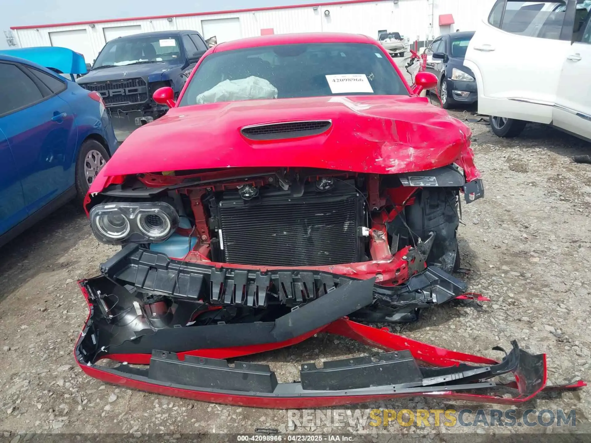 12 fotografías del automóvil dañado 2C3CDZBT5PH685684 DODGE CHALLENGER 2023