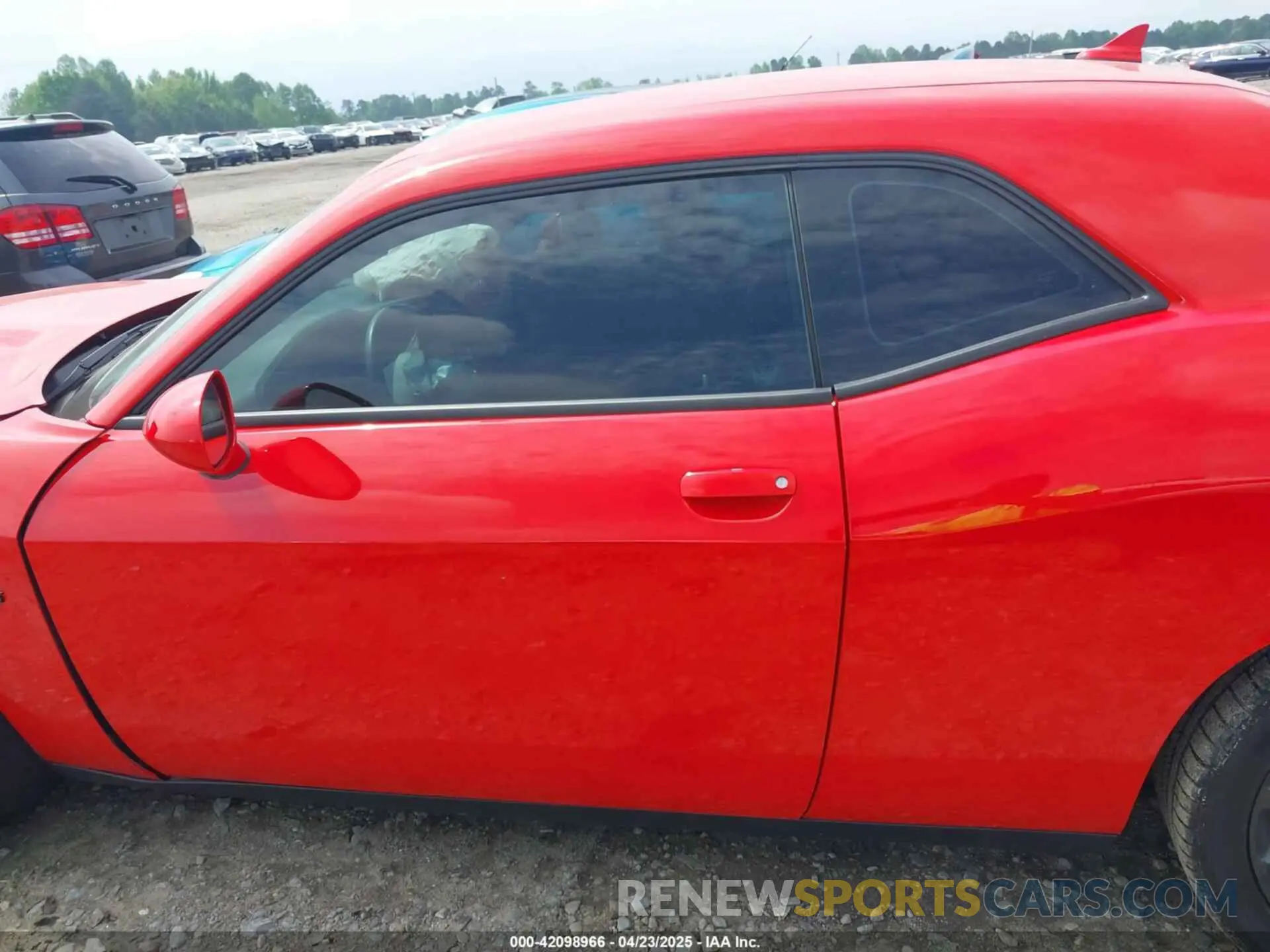 14 fotografías del automóvil dañado 2C3CDZBT5PH685684 DODGE CHALLENGER 2023