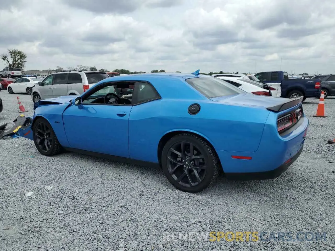 2 fotografías del automóvil dañado 2C3CDZBT5PH692764 DODGE CHALLENGER 2023