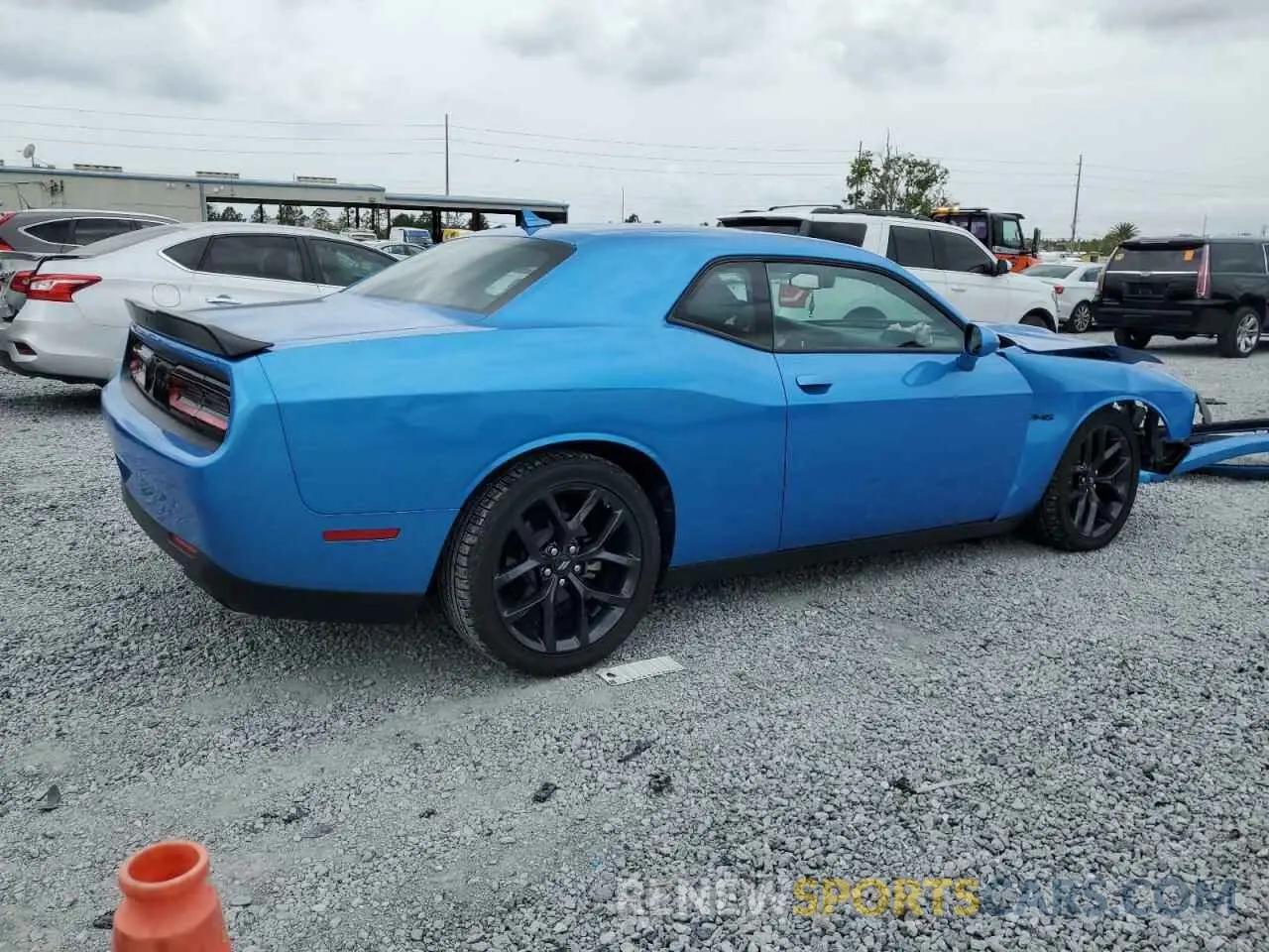 3 fotografías del automóvil dañado 2C3CDZBT5PH692764 DODGE CHALLENGER 2023