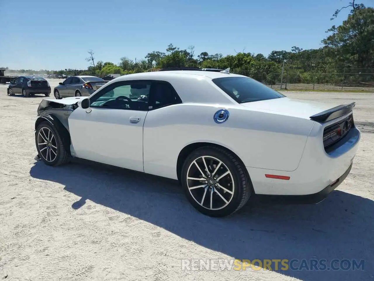 2 fotografías del automóvil dañado 2C3CDZBT7PH654419 DODGE CHALLENGER 2023