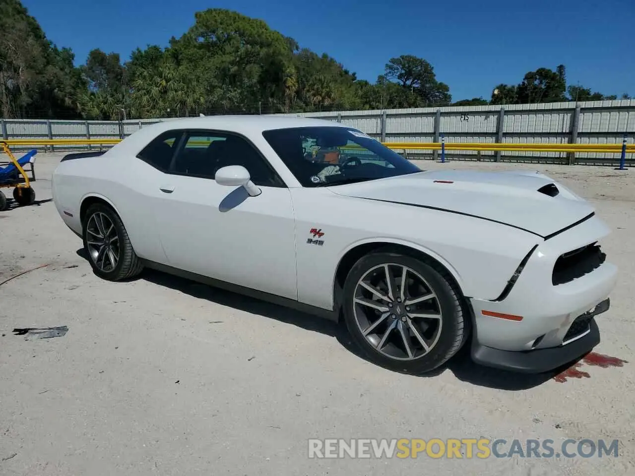 4 fotografías del automóvil dañado 2C3CDZBT7PH654419 DODGE CHALLENGER 2023