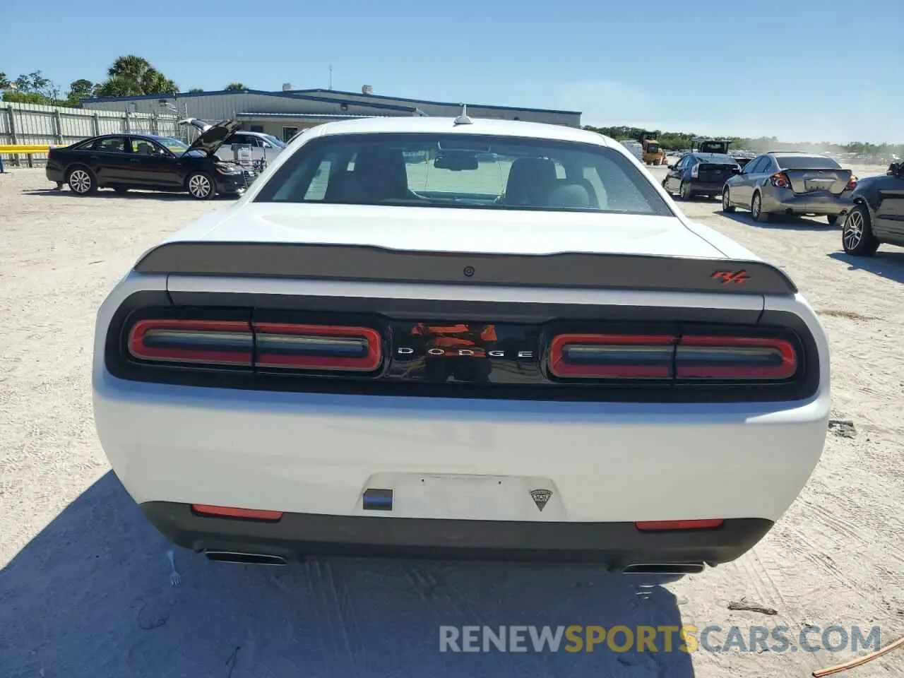 6 fotografías del automóvil dañado 2C3CDZBT7PH654419 DODGE CHALLENGER 2023